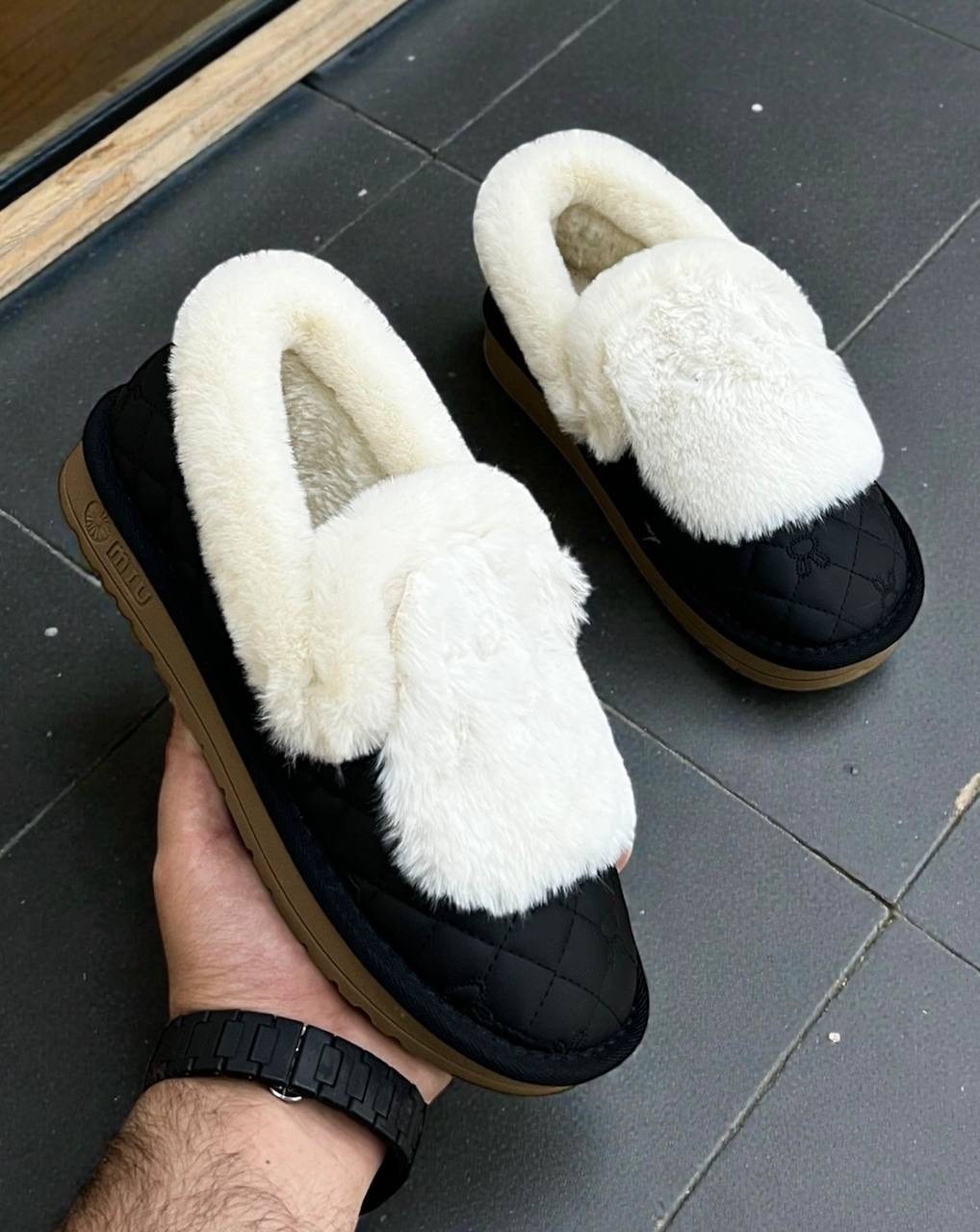 меховая , женская зимняя,,тапочки зимние,тапочки модные