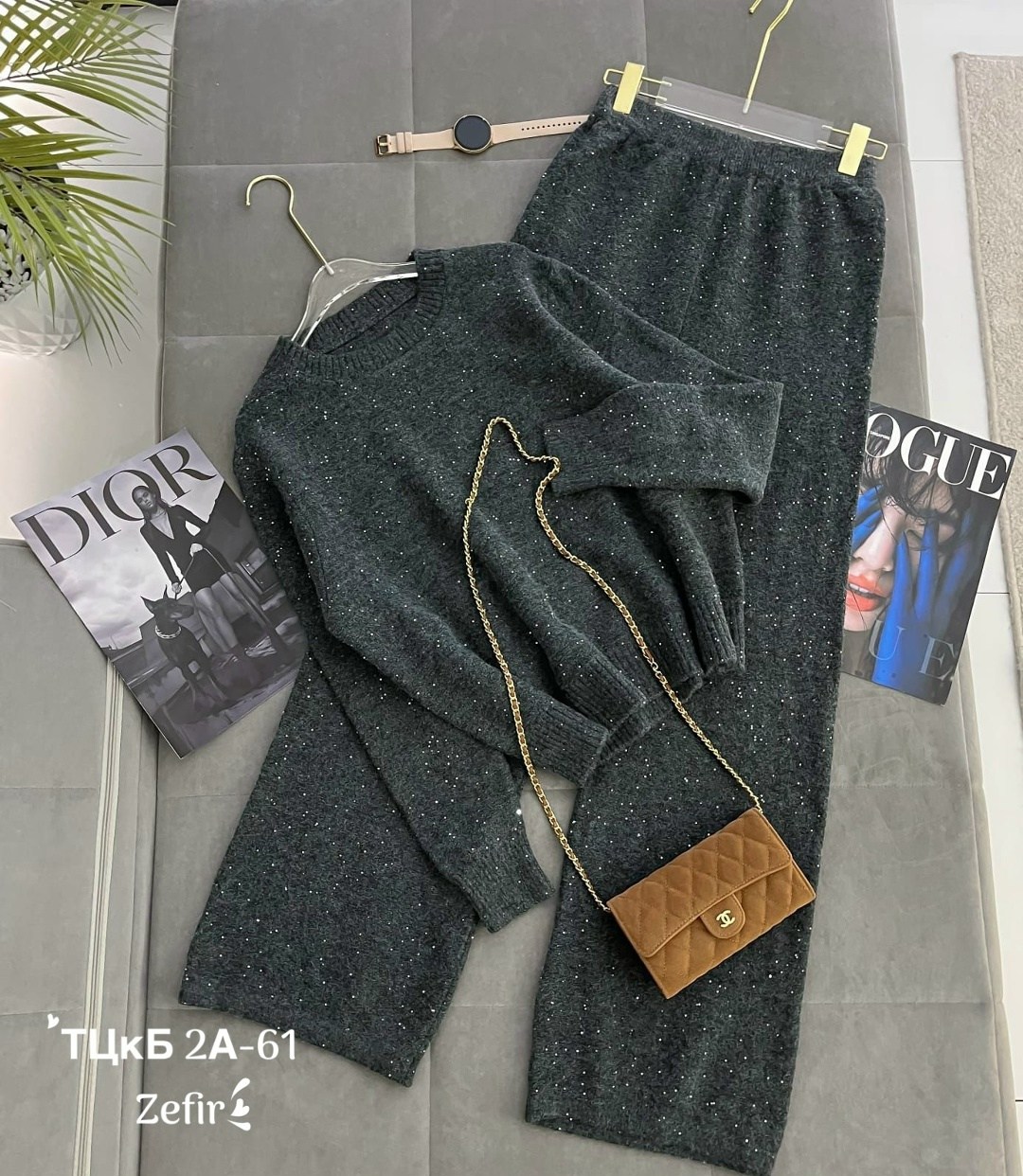 костюмы брючные,трикотажные костюмы,брюки со звездами,костюм со стразами