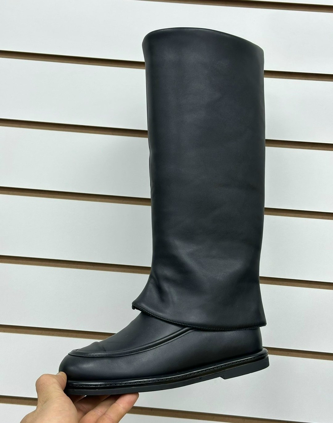 женские сапоги,,стильные сапоги,высокие сапоги,модные сапоги