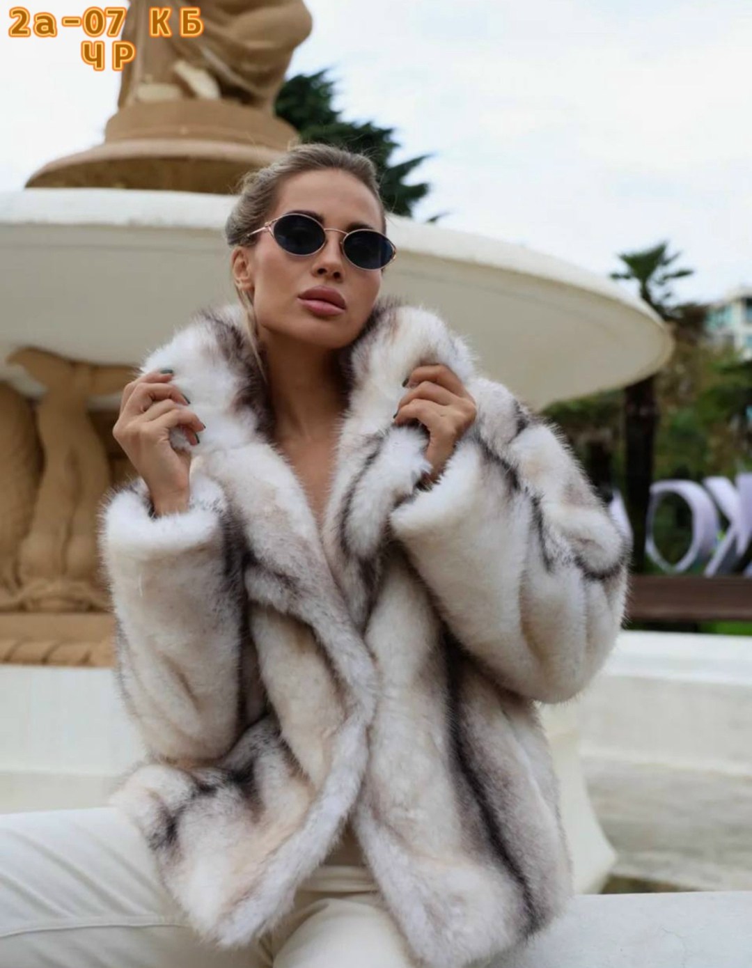 шуба норковая крестовка с капюшоном,белая норковая шуба,модные норковые шубы,норковая шуба с капюшоном,шуба норковая