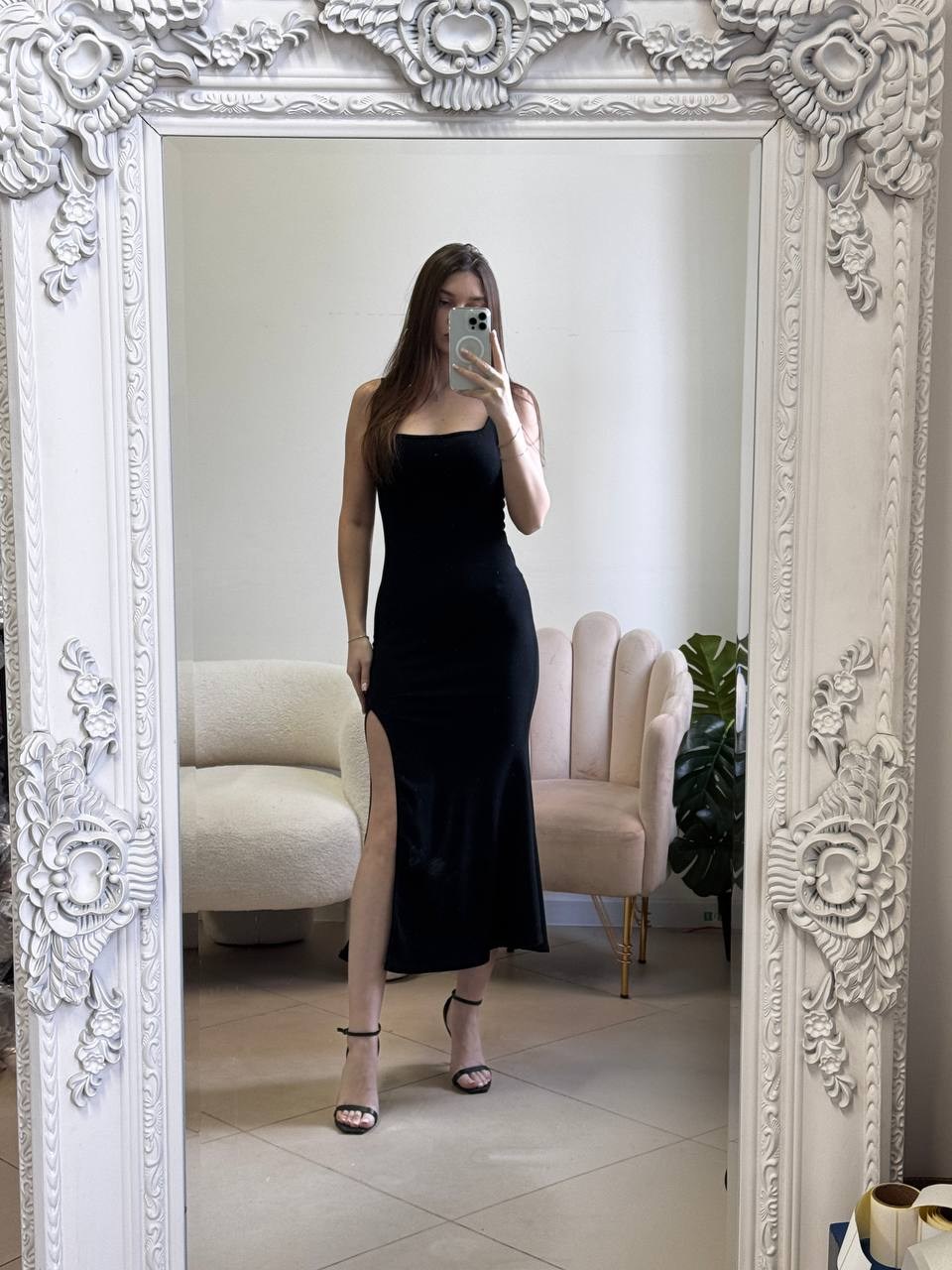 облегающее платье,длинное платье с разрезом,приталенное платье,длинное платье,платье облегающее длинное