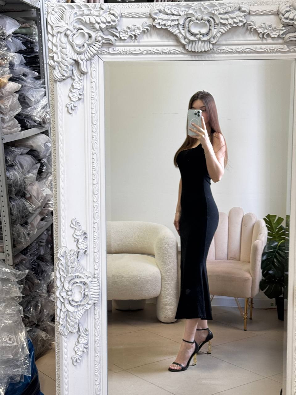 облегающее платье,длинное платье с разрезом,приталенное платье,длинное платье,платье облегающее длинное