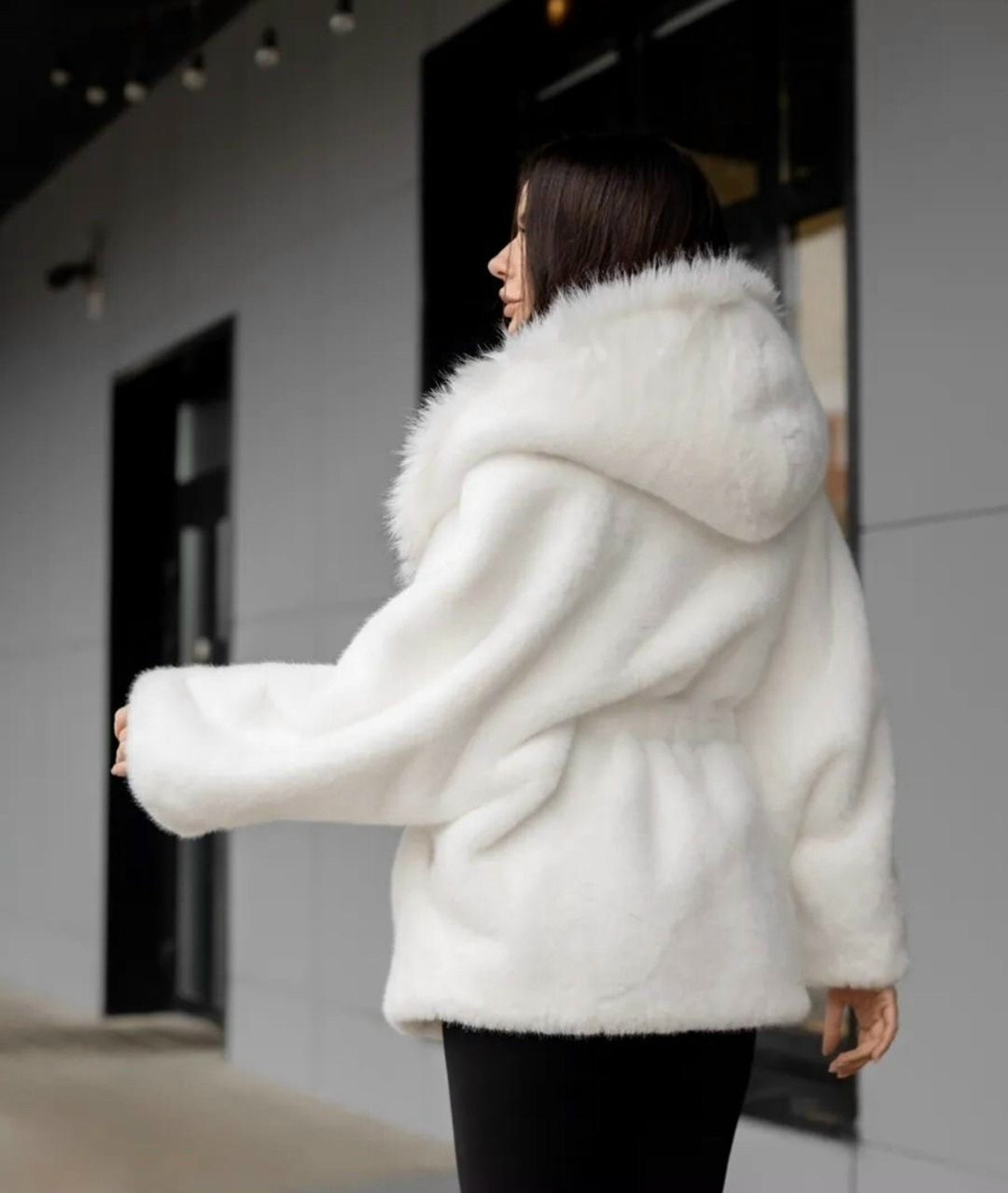 белая норковая шуба,белая норковая шуба с капюшоном,белая шуба,шуба белая норка,шуба женская
