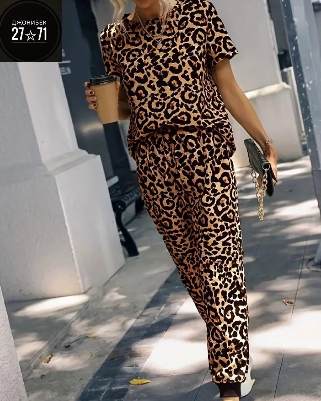костюм леопардовый женский,леопардовые костюмы,костюм женский леопард,женский спортивный костюм с леопардовым принтом,комбинезон с леопардовым принтом