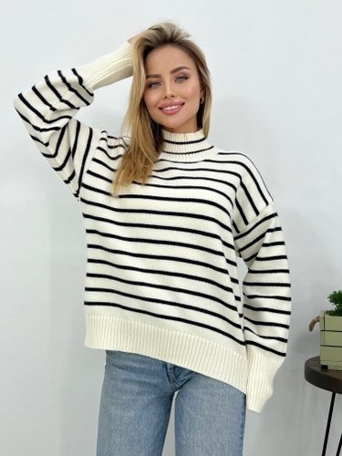 женский свитер в полоску,вязаный свитер оверсайз в полоску,свитер в полоску,женский свитер,кофта свитер женский