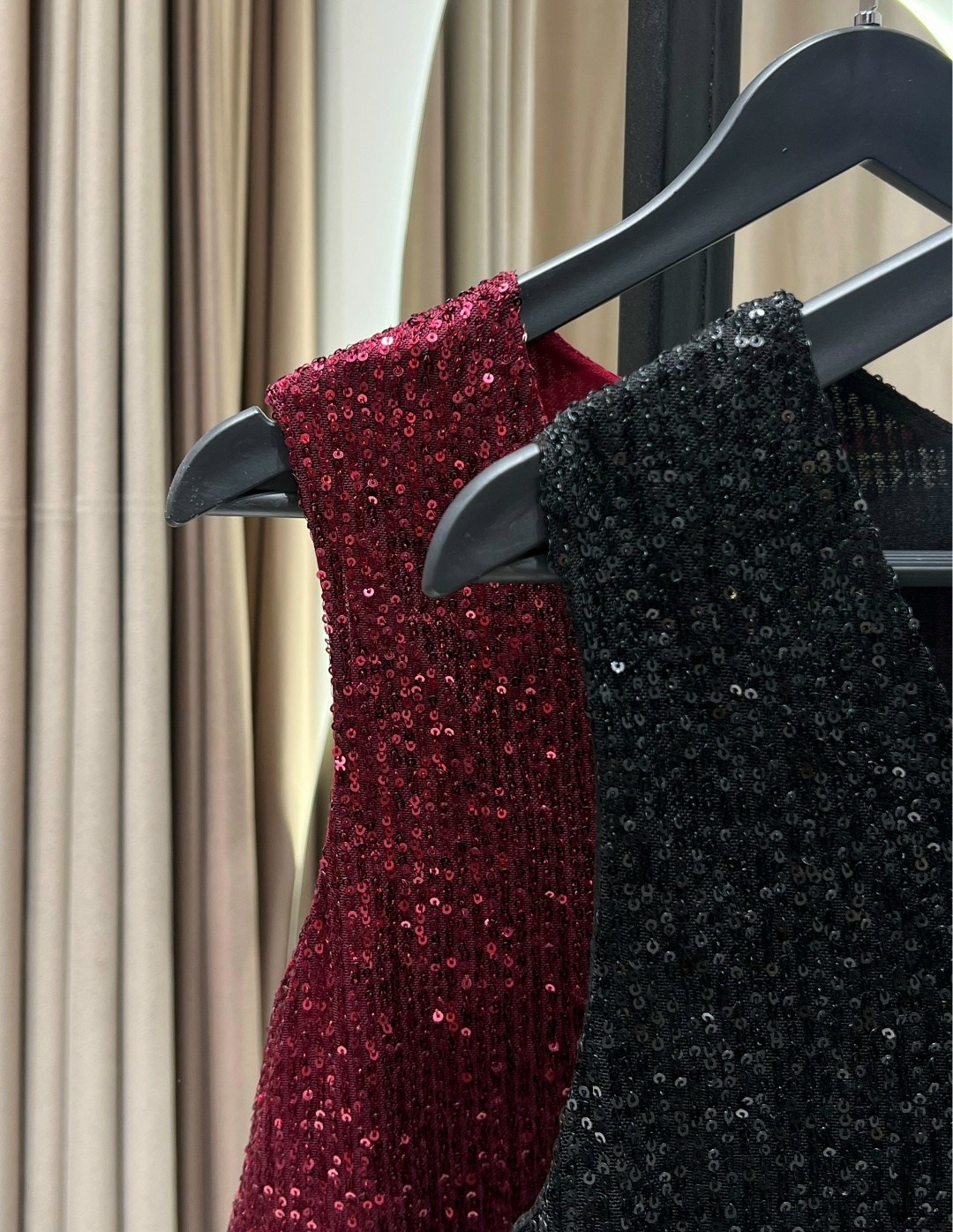 топ женский с пайетками,блузка с пайетками,нарядный топ с пайетками,нарядная блуза,топ с пайетками