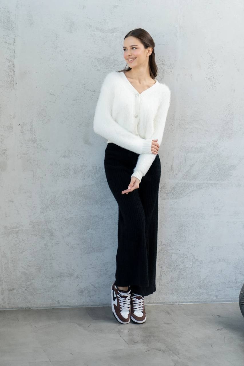 пушистый свитер,пушистый кашемировый свитер,вязаные свитера,свитера женские,свитер женский белый