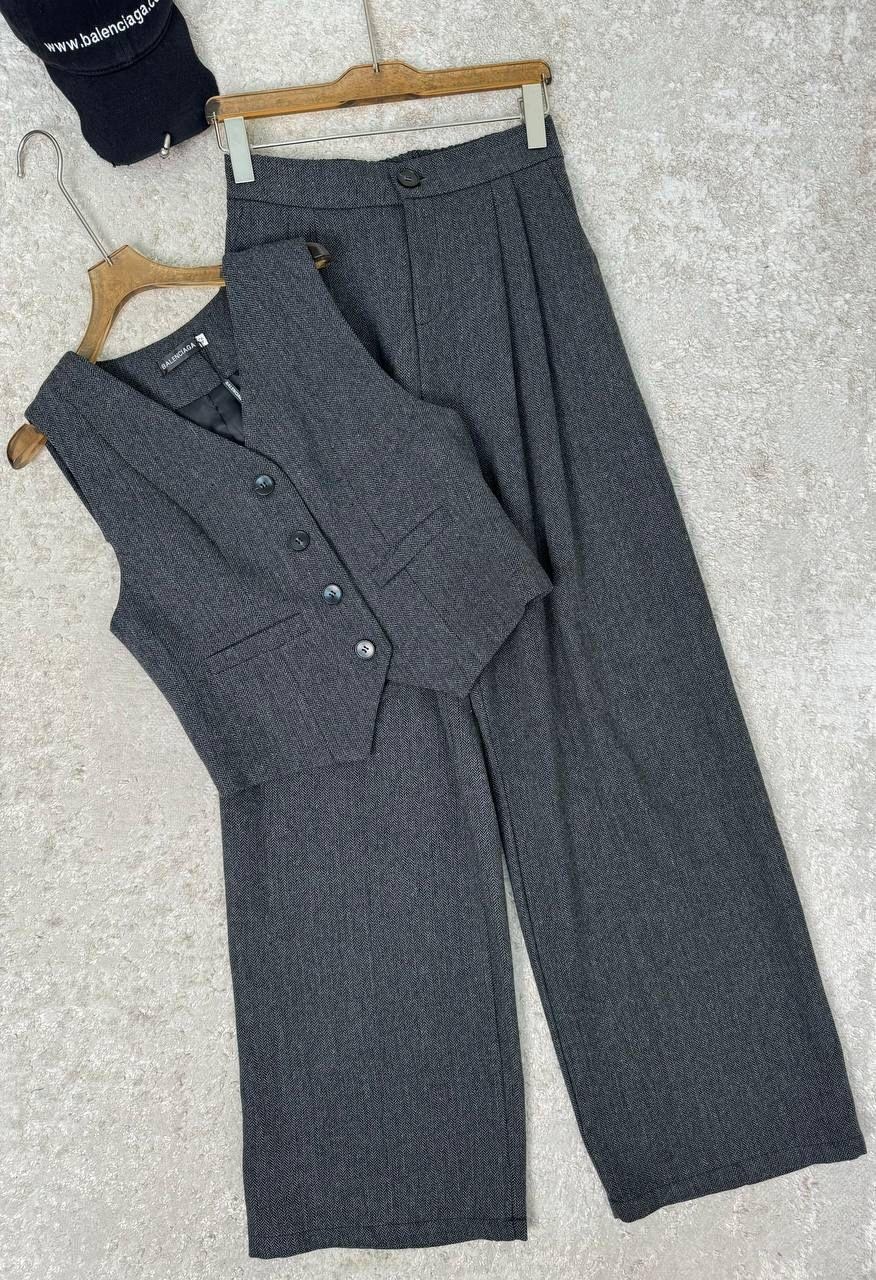 костюм брючный женский юрс,брючный костюм с жилеткой,костюм женский брючный с жилетом,костюмы брючные,серый брючный костюм