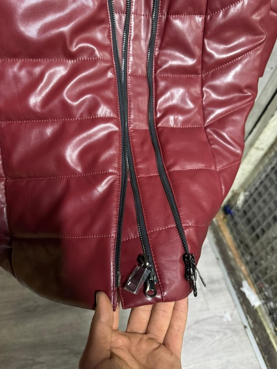 пуховик кожаный,цум пуховики женские кожаные,пуховик из экокожи,кожаный пуховик женский,пуховики с мехом