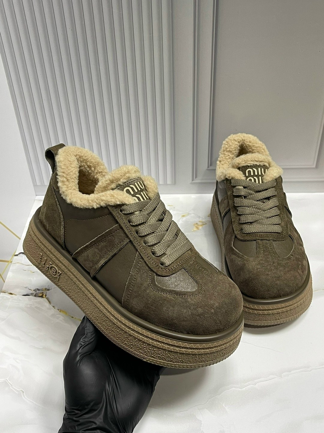 ,зимняя женская , зимняя,ботинки с мехом,обуви