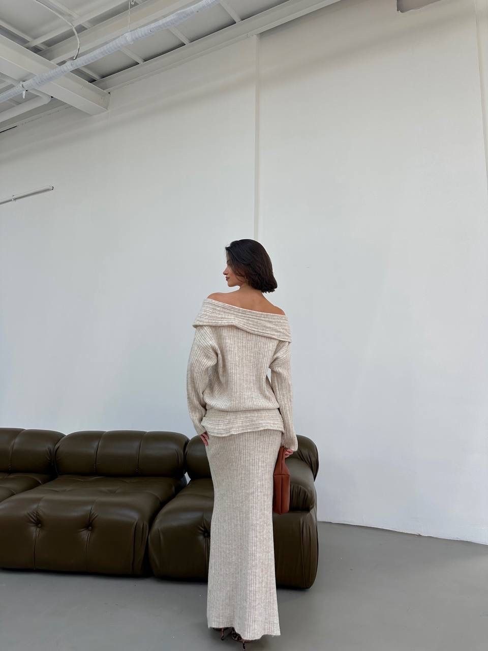 костюм вязаный с юбкой,вязаные костюмы,стильные костюмы,вязаная юбка,трикотажный костюм