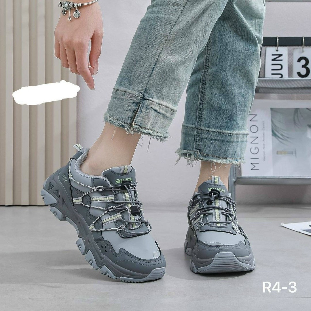 женские кроссовки,,кроссовки для женщин,кроссовки на подошве,женские массивные кроссовки