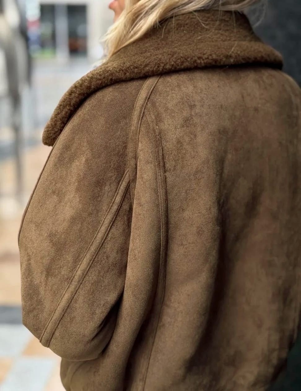 женская куртка замшевая,замшевая куртка,стильная дубленка,дубленка женская,куртка модная