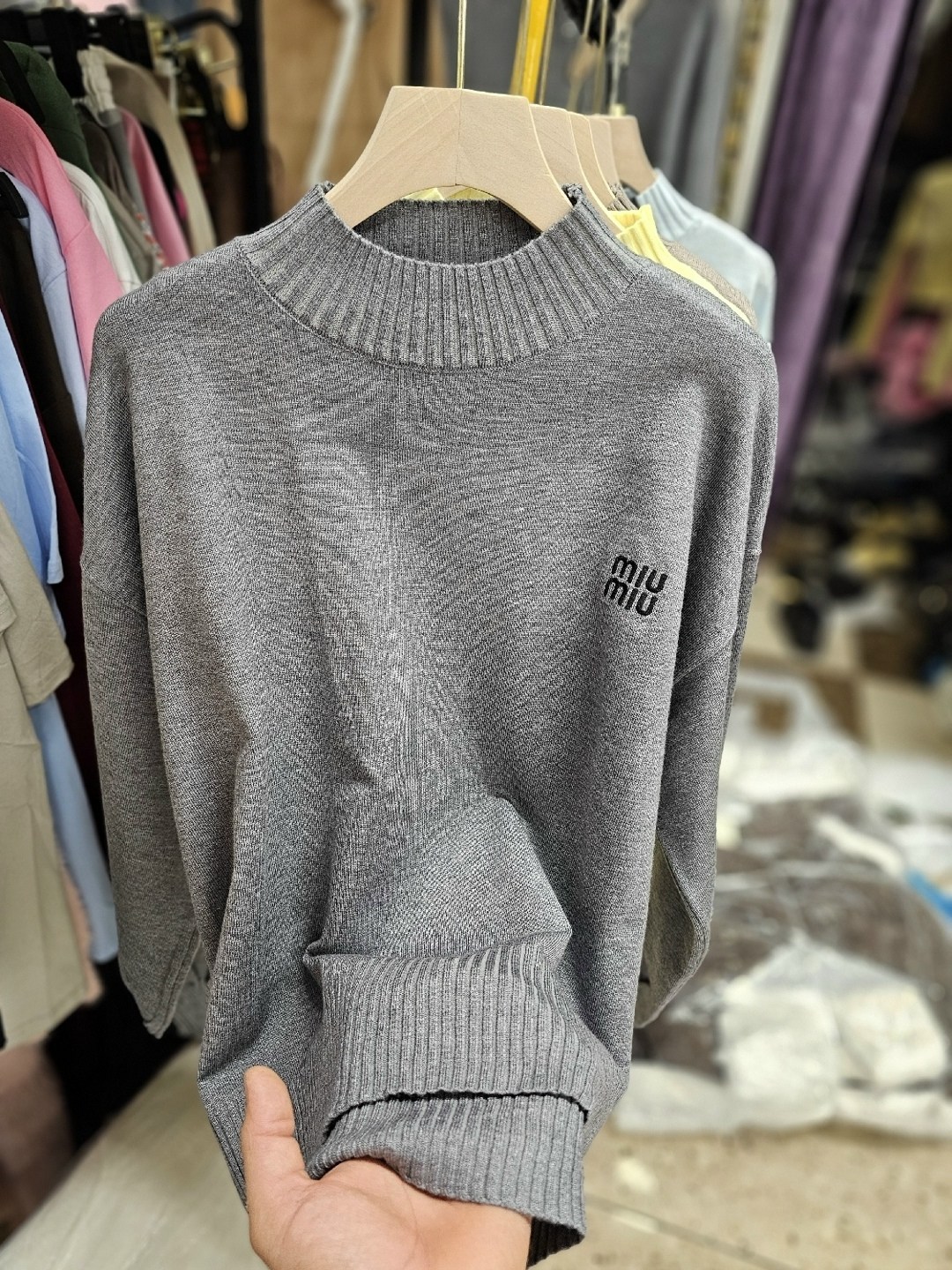 свитер,модный свитер,свитера женские,кофта теплая,вязаные свитера