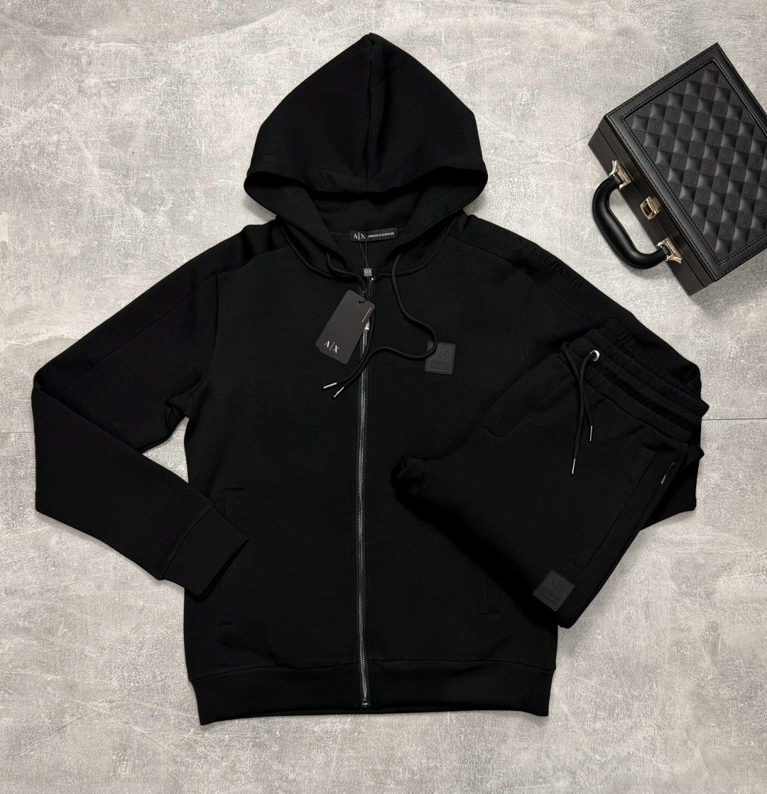 спортивный костюм brunello cucinelli,спортивные костюмы мужские,спортивные костюмы,спортивный костюм для мужчин