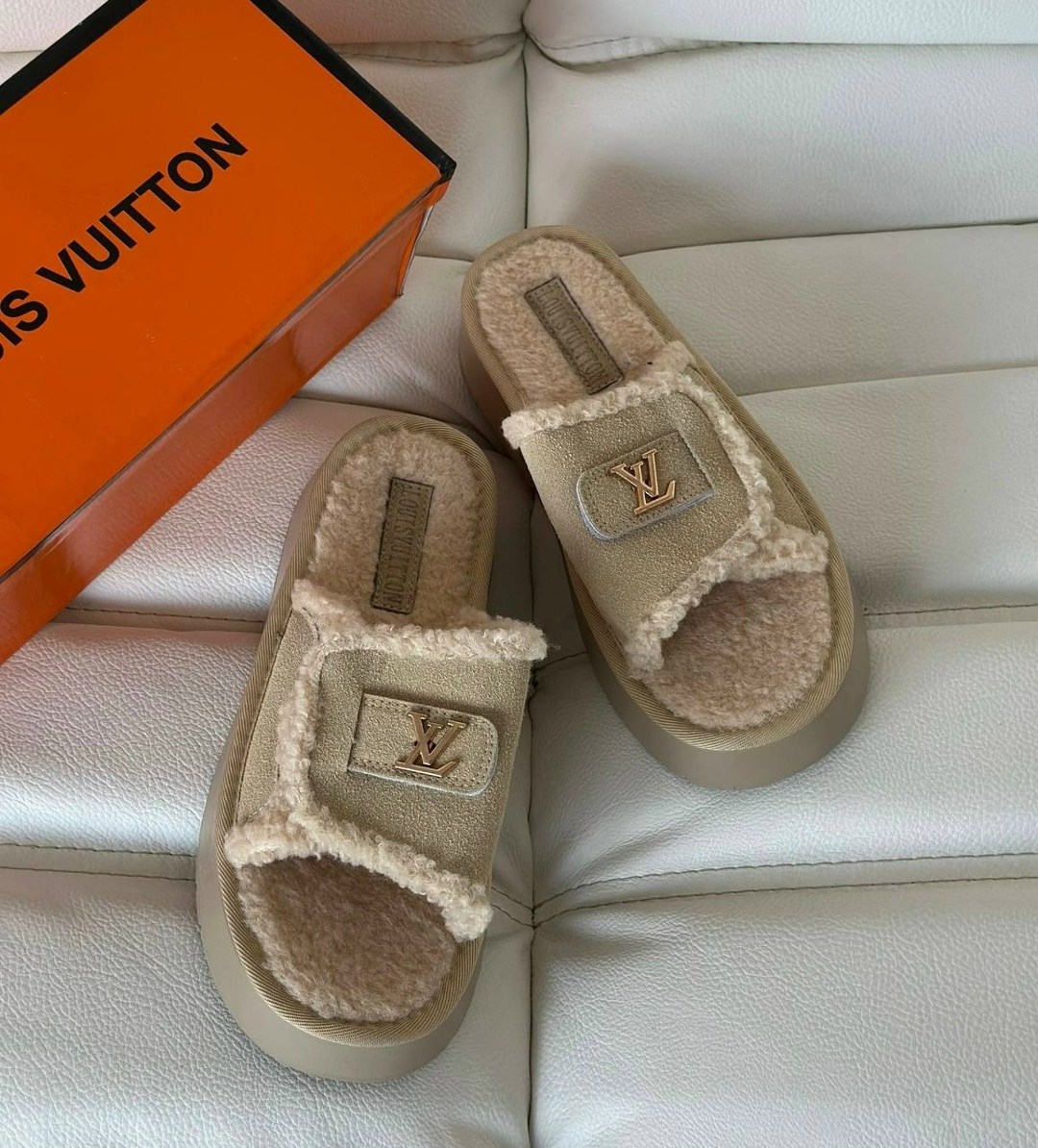 ,повседневная ,тапочки модные,женская , модная