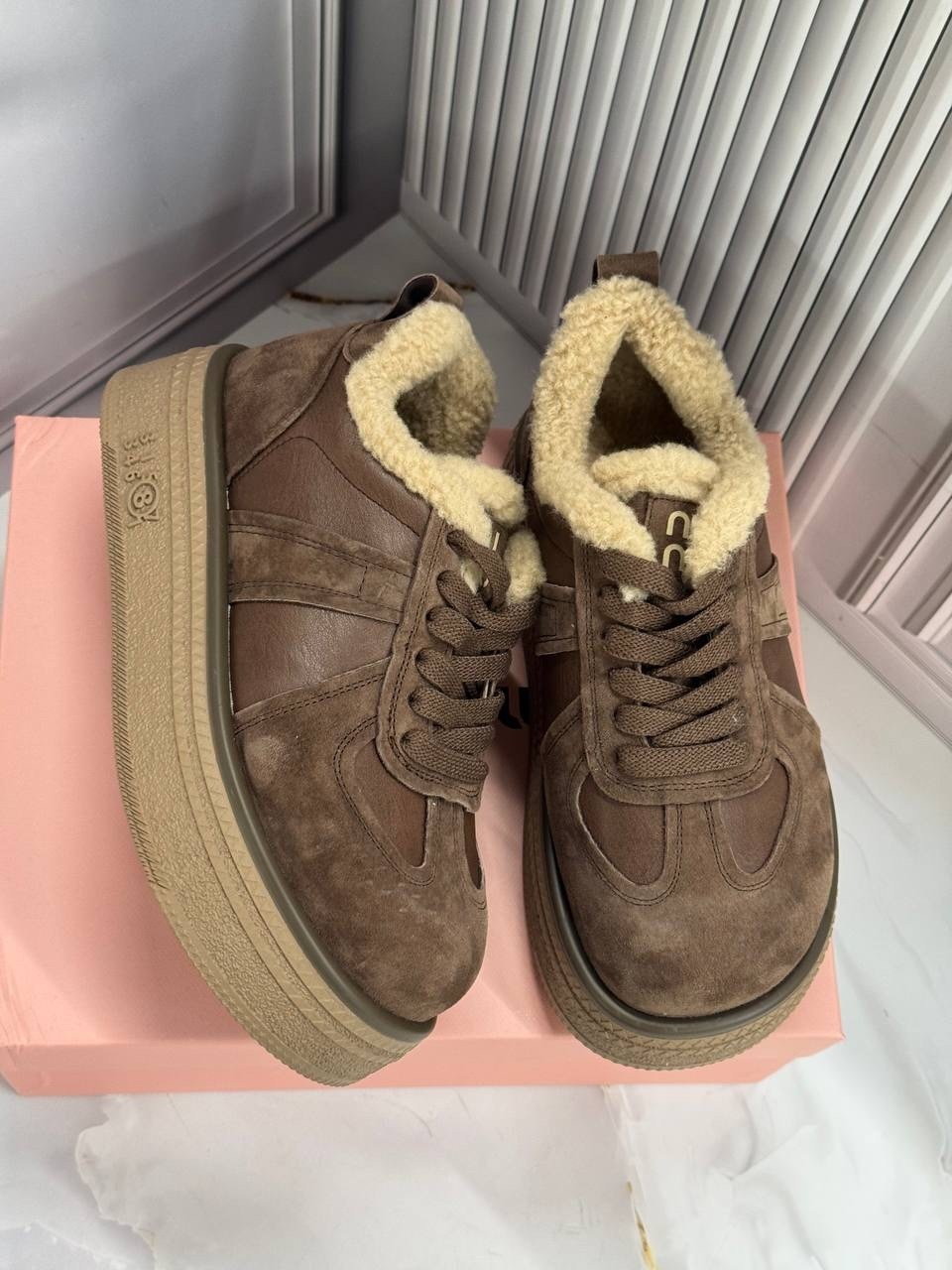 ,зимние женские кроссовки,кеды женские зимние,теплые кроссовки,женские кроссовки с мехом