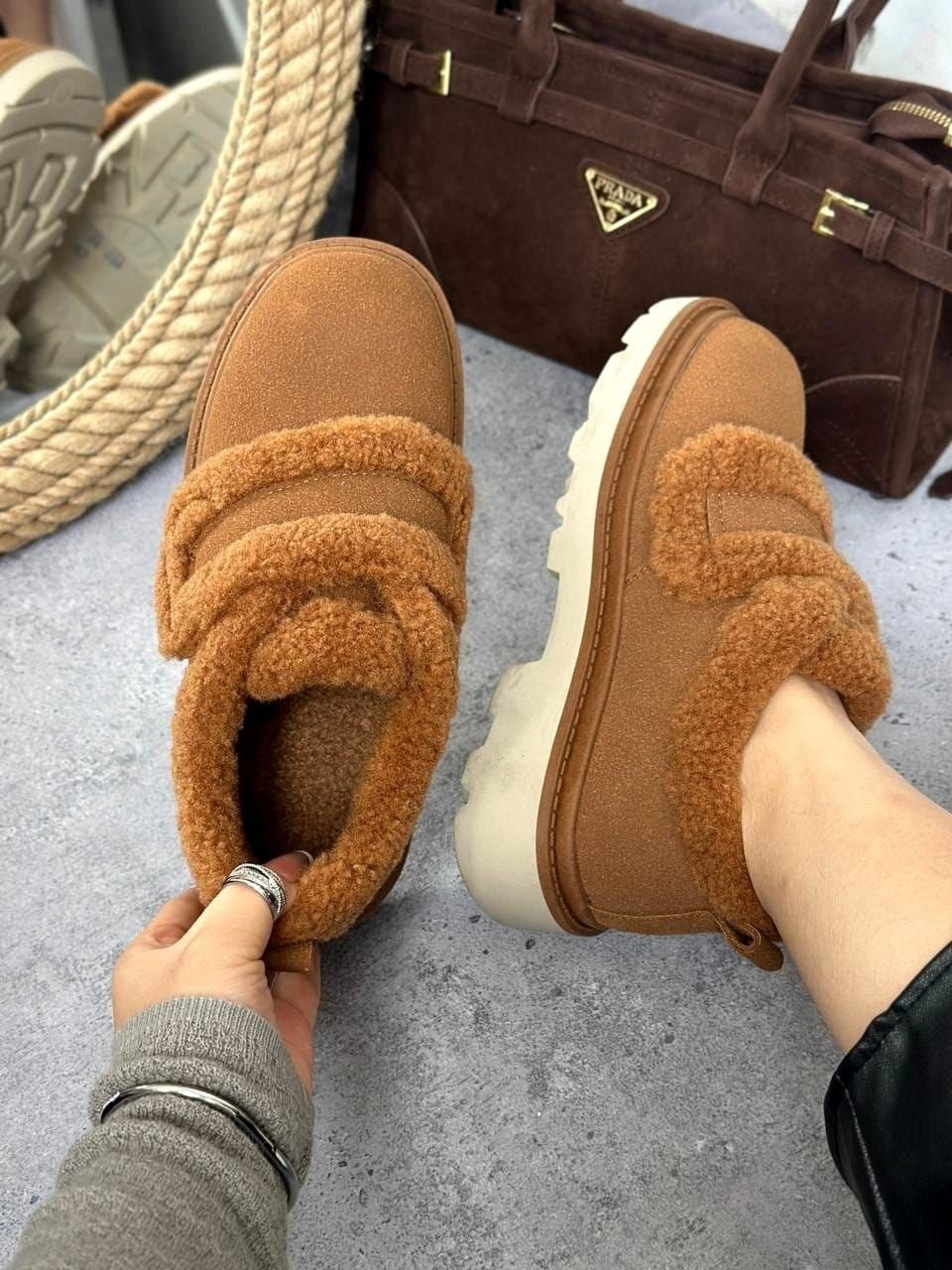 ,зимняя женская ,женские угги,теплая ,женская