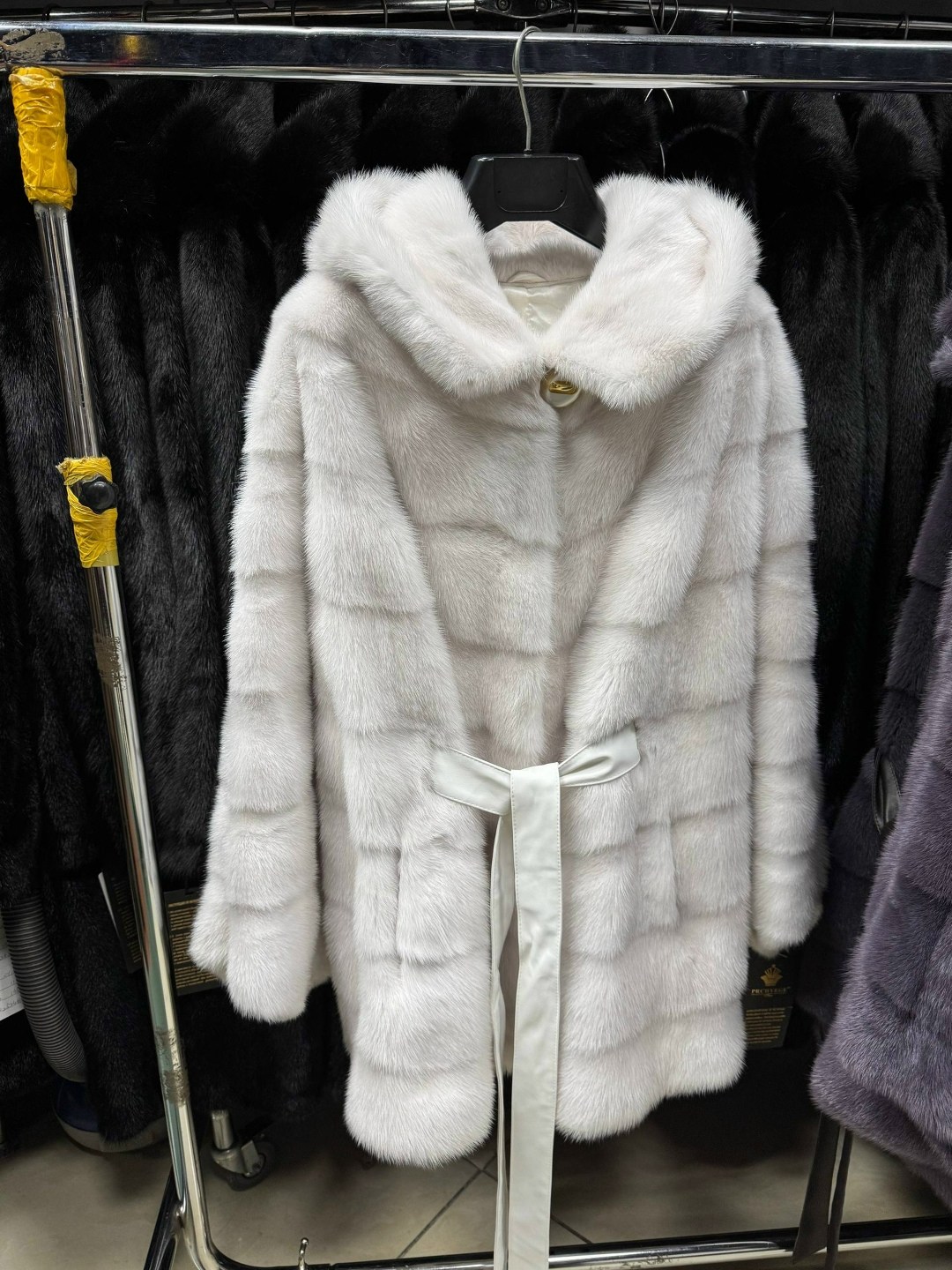шуба норковая с капюшоном,шуба норковая,шуба норковая с капюшоном длинная светлая,шуба норка,шуба с капюшоном