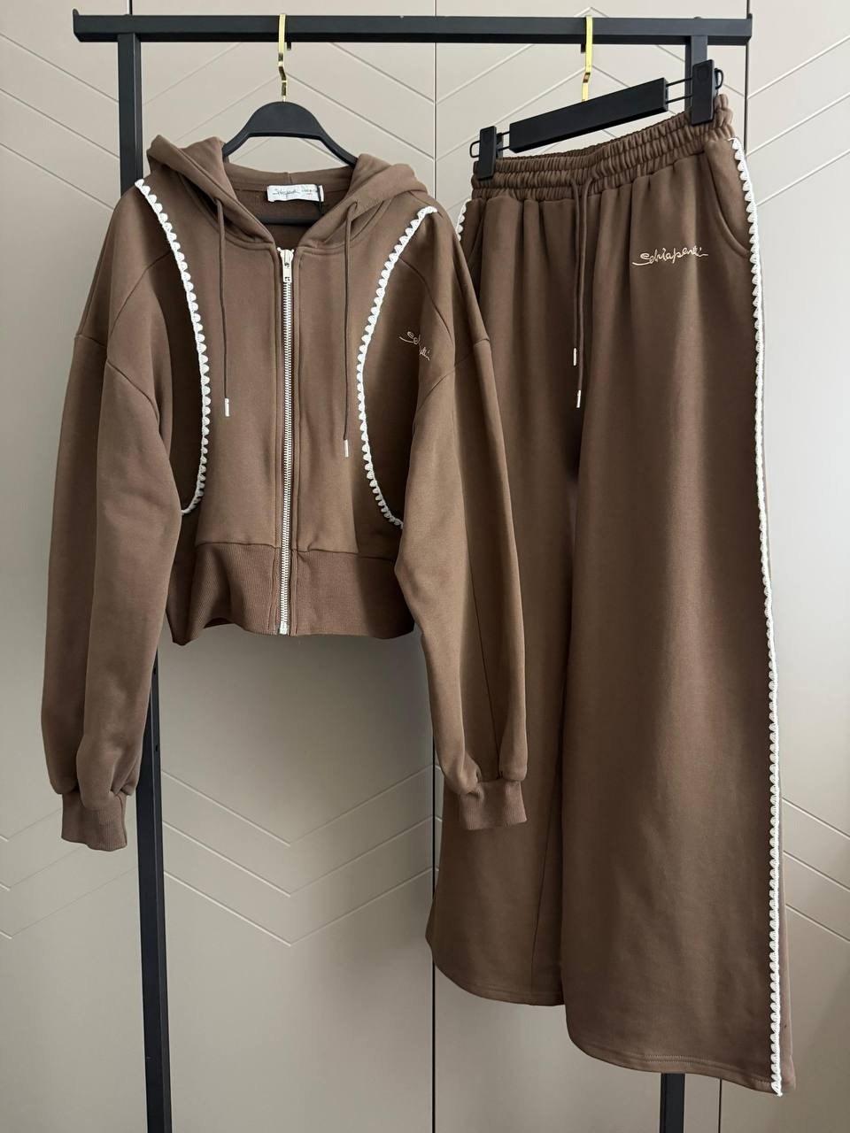 спортивные костюмы женские,костюмы женские,трикотажные костюмы,костюм спортивные женские костюмы,стильные спортивные костюмы