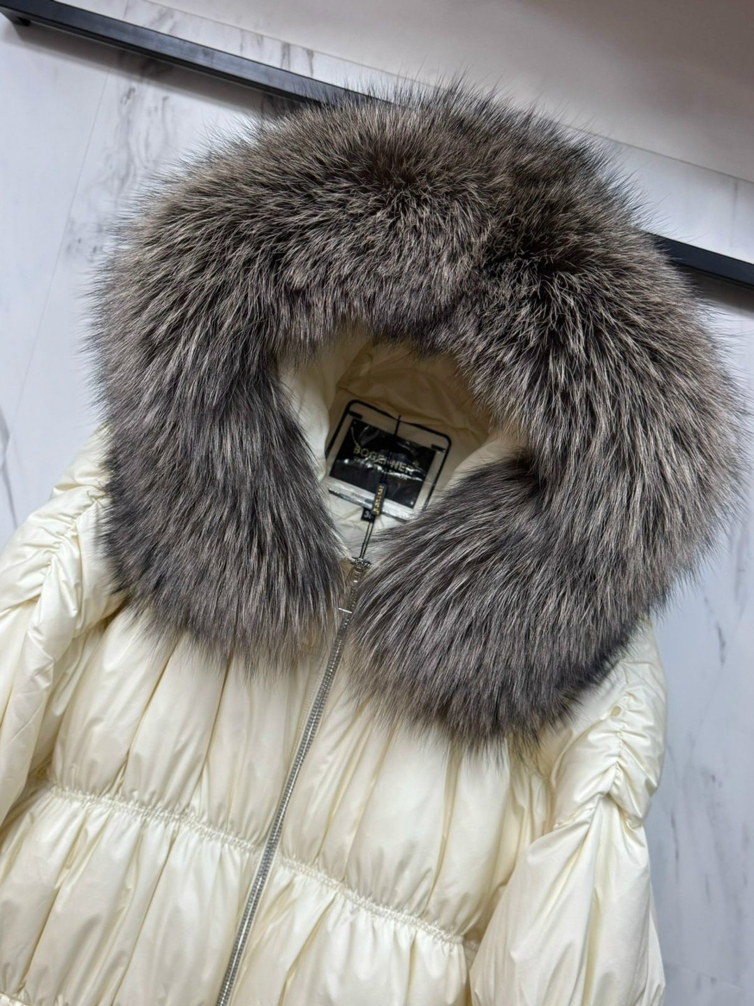 пуховики с мехом,пуховик,зимние куртки,короткий пуховик,куртка пуховик
