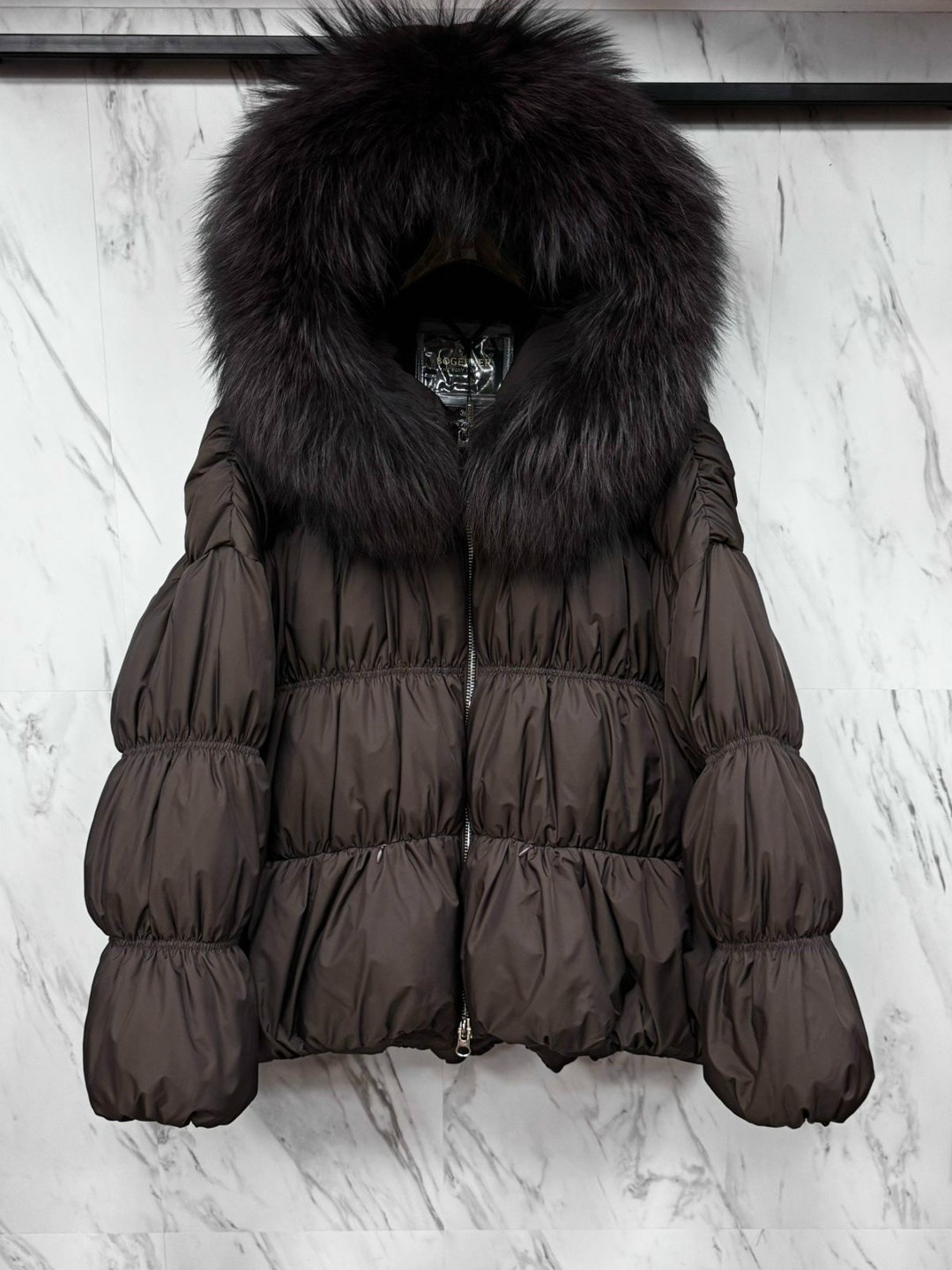 пуховики с мехом,пуховик,зимние куртки,короткий пуховик,куртка пуховик