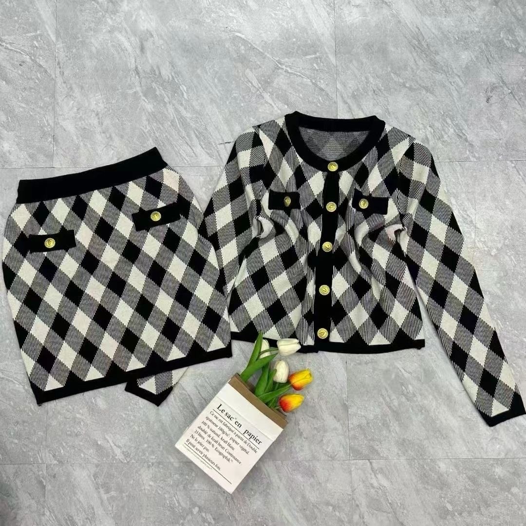 трикотажные костюмы,вязаный кардиган,женский трикотажный костюм,трикотажные костюмы с юбкой,пальто в клетку