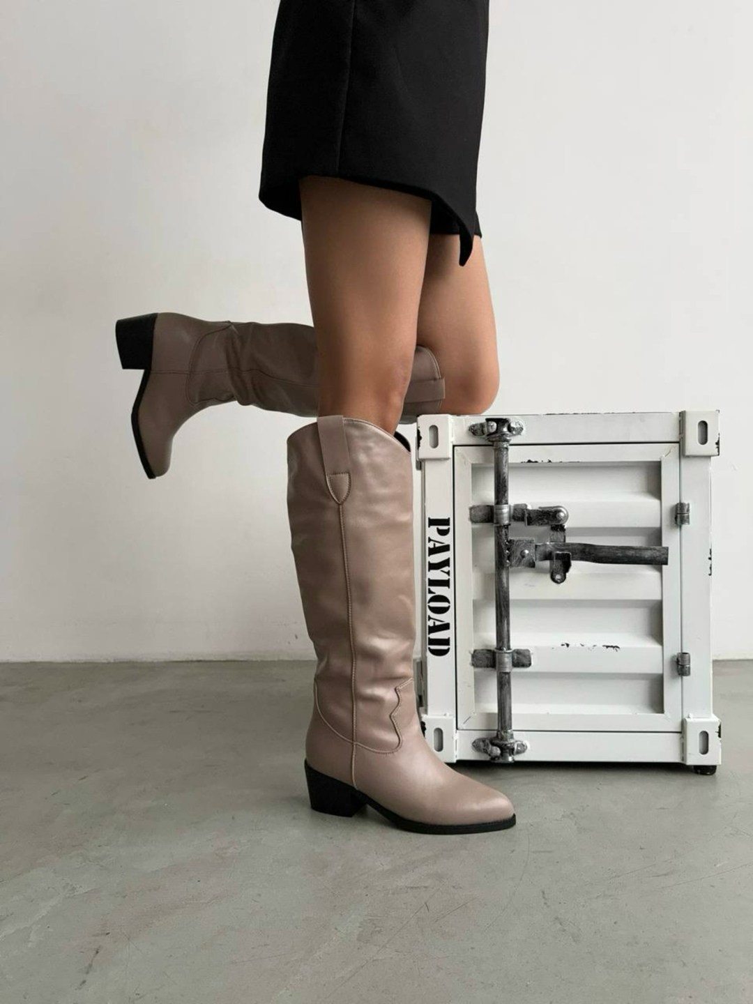 сапоги бежевые,высокие сапоги,сапожки,стильные сапоги,модные сапоги