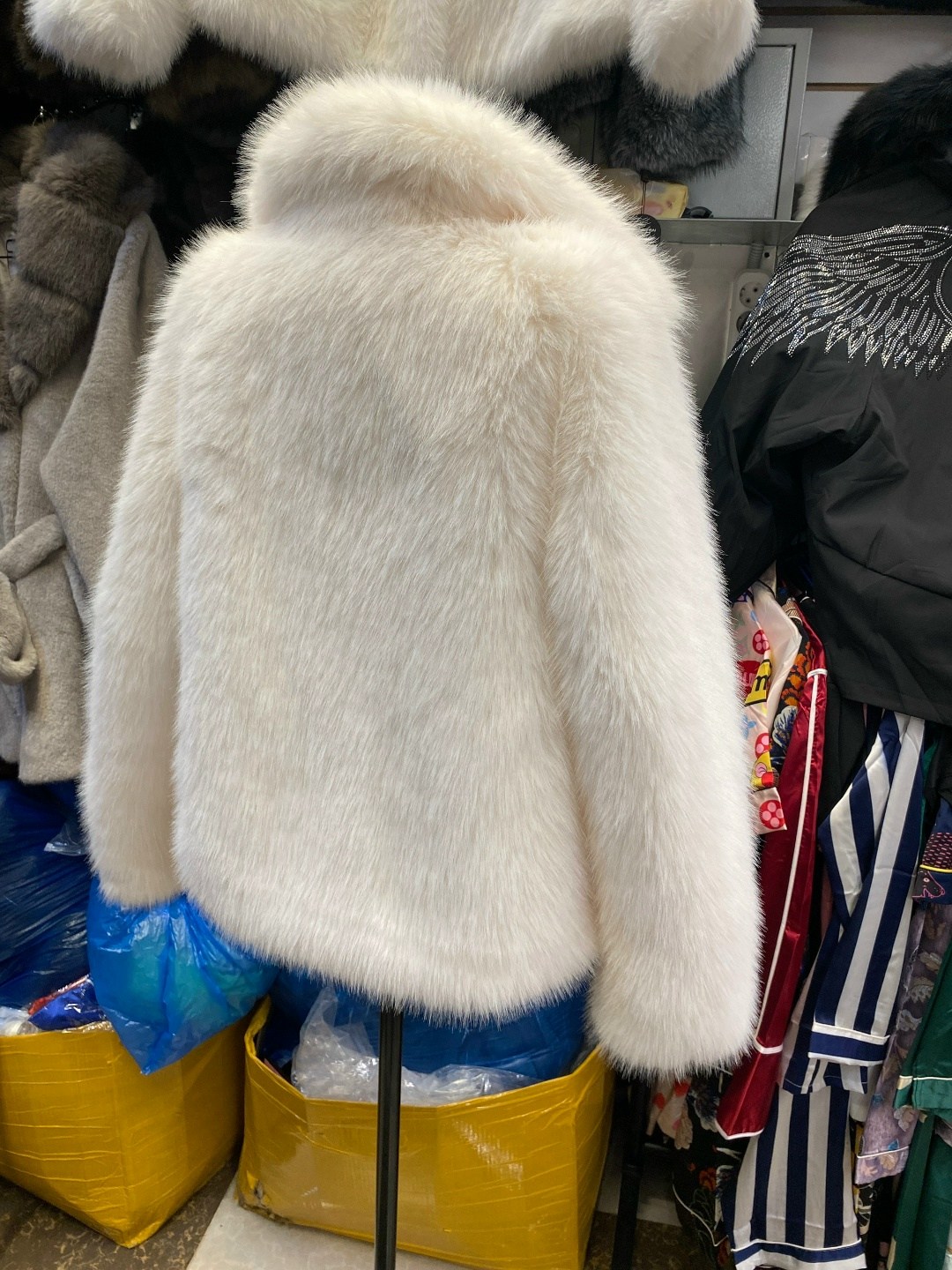 пальто из искусственного меха,женская шуба,куртка из искусственного меха,куртка из искусственного меха женская,шуба из искусственного меха