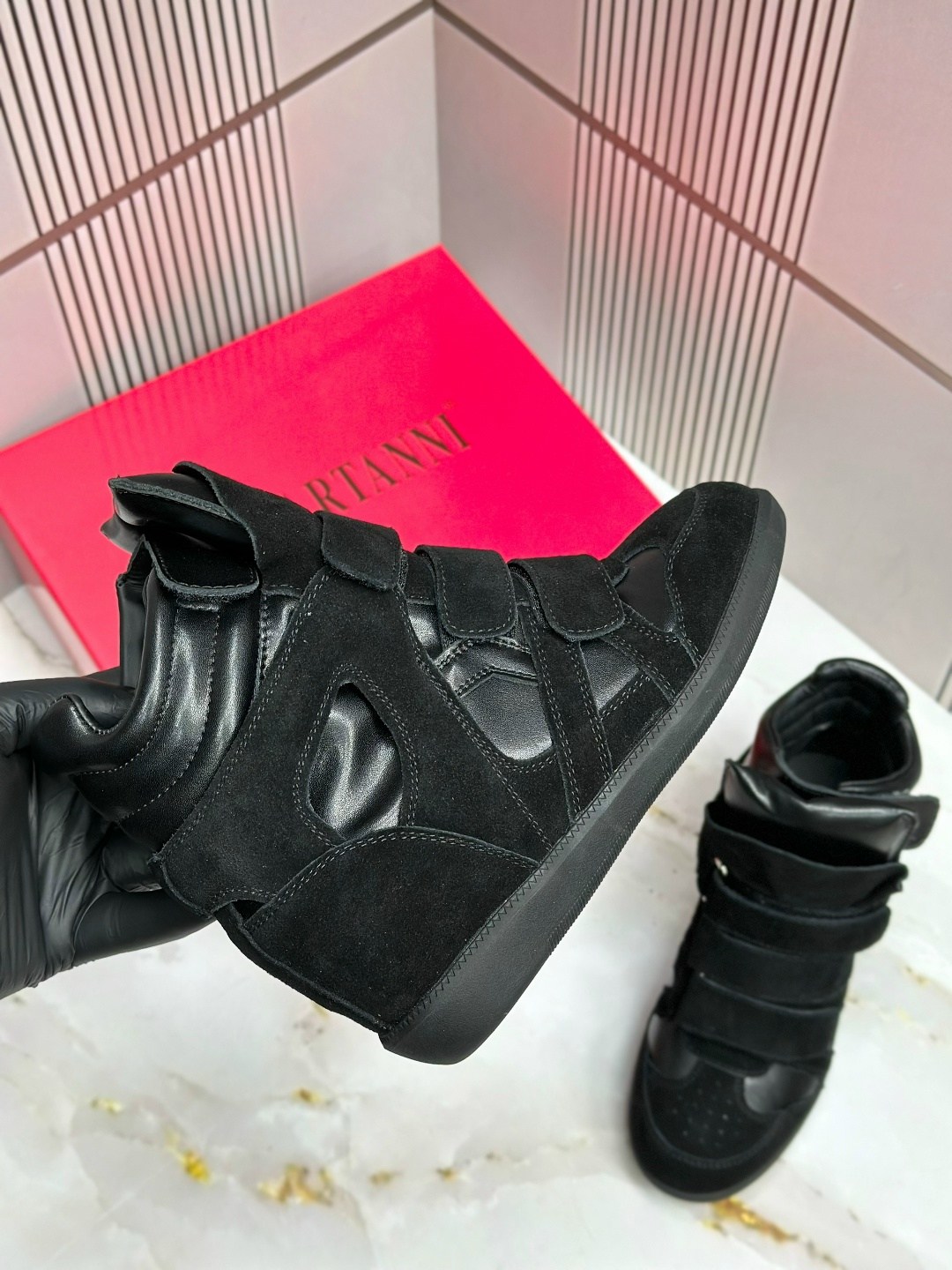 ,кроссовки isabel marant,высокие кроссовки,изабель марант кеды на танкетке,замшевые кроссовки