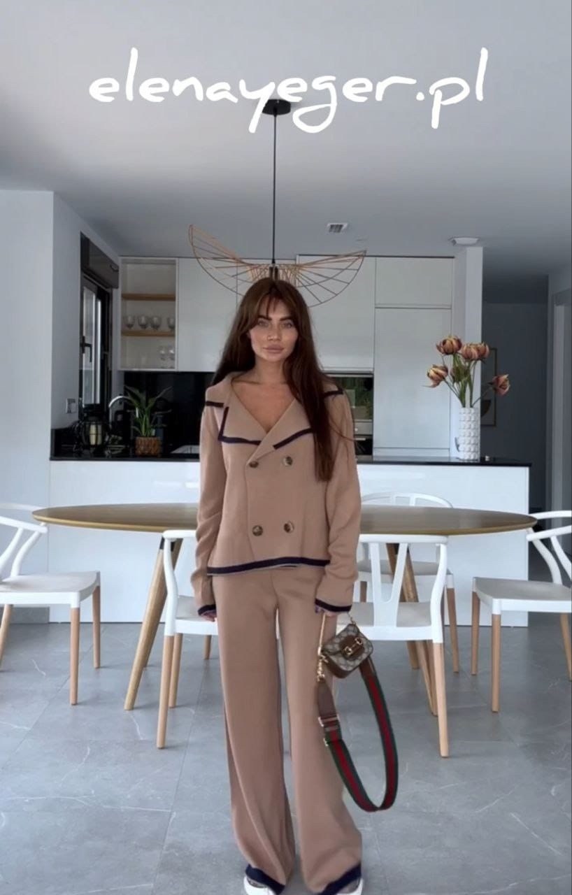 стильные костюмы,костюмы женские,костюм на флисе,трикотажные костюмы,костюмы спортивные женские