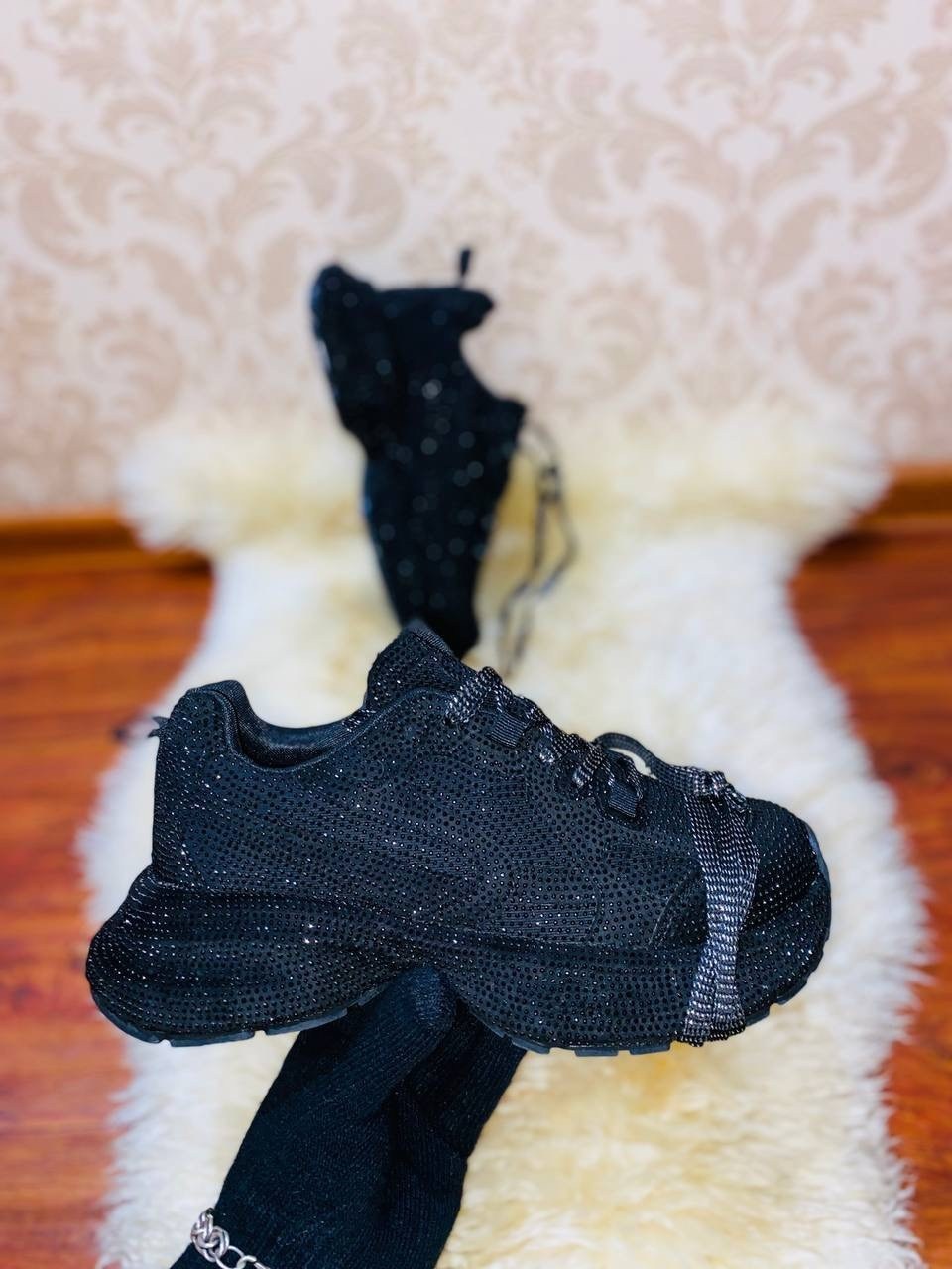 ,женские кроссовки,женские кроссовки balenciaga,кроссовки со стразами,блестящие кроссовки