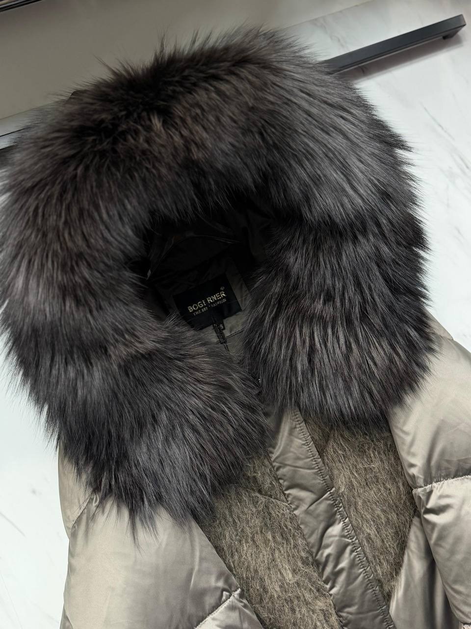 женский пуховик с воротником из натурального меха,женский пуховик с меховым воротником,короткий пуховик,пуховики с мехом,женский пуховик