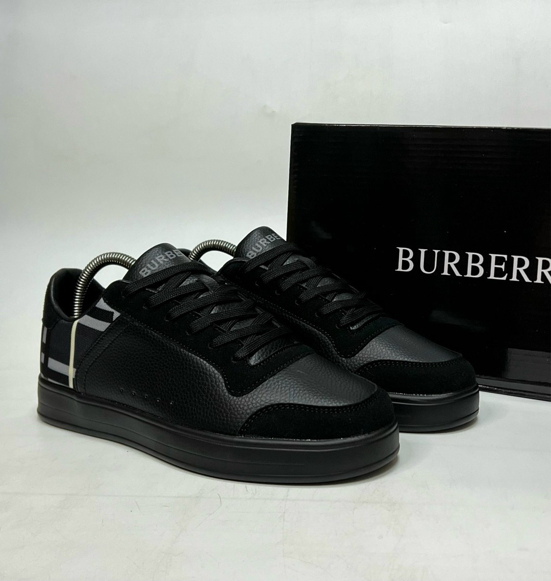 кроссовки burberry,кеды burberry,,кроссовки burberry мужские с надписью на подошве сбоку,кроссовка мужской