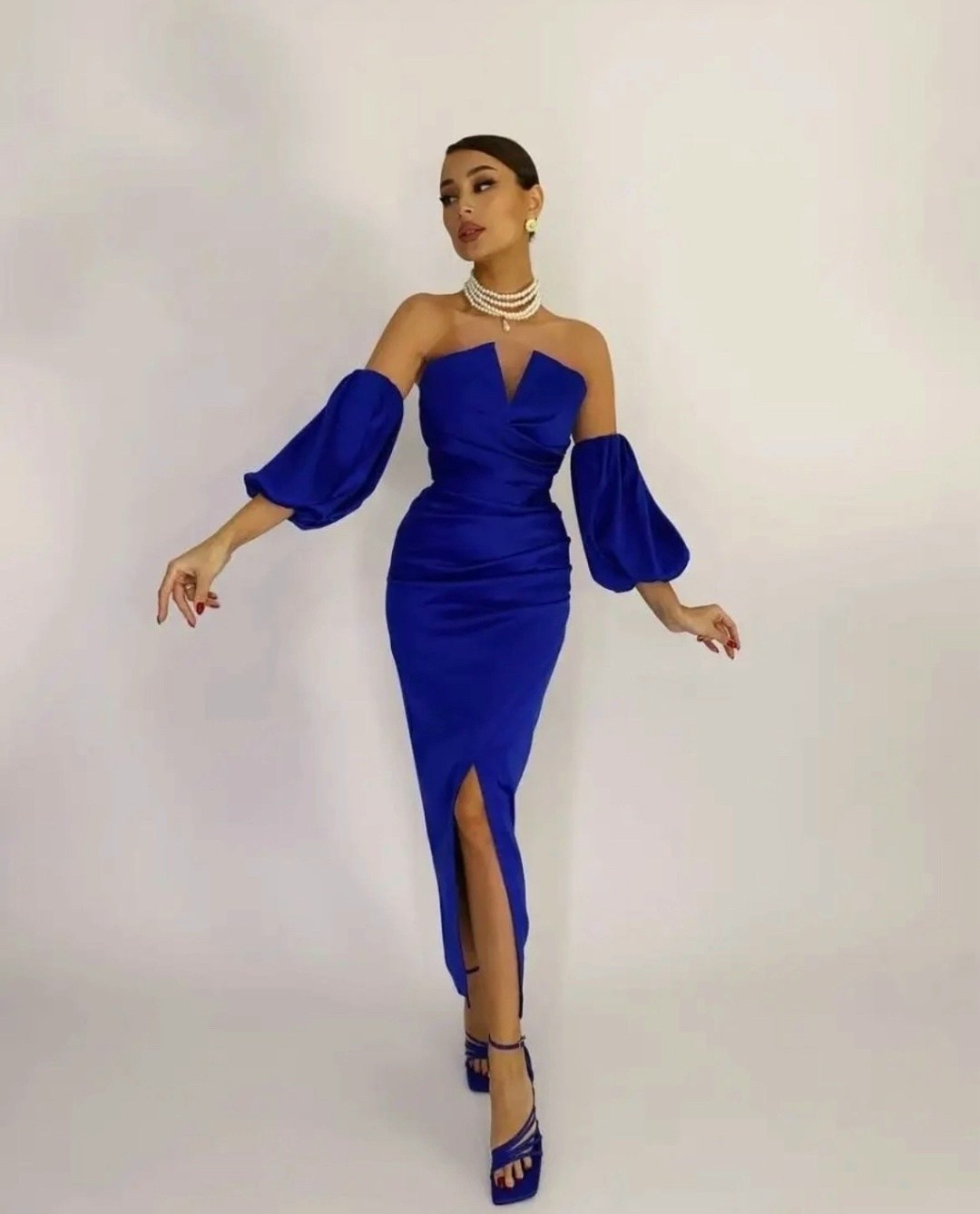 платье голубое вечернее,облегающее атласное платье,вечернее платье,модное вечернее платье,женские вечерние платья