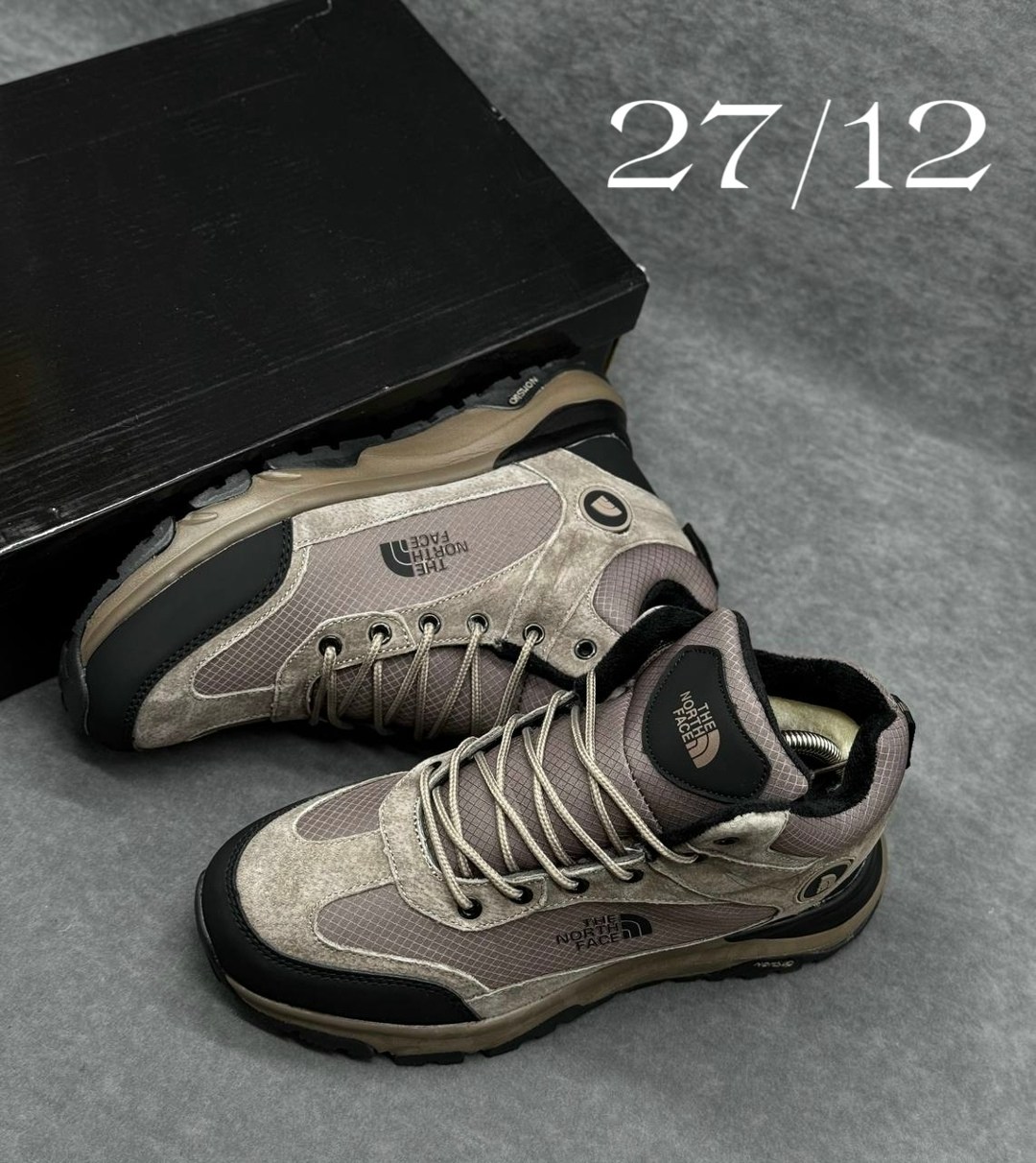 ,теплые кроссовки,ботинки спортивные,треккинговые кроссовки,треккинговая