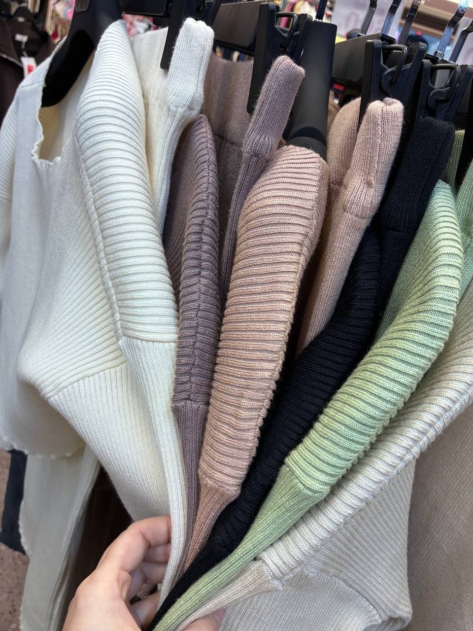 костюм вязаный с юбкой,вязаная юбка,кофта с юбкой,костюм юбка и кофта,юбка трикотажная