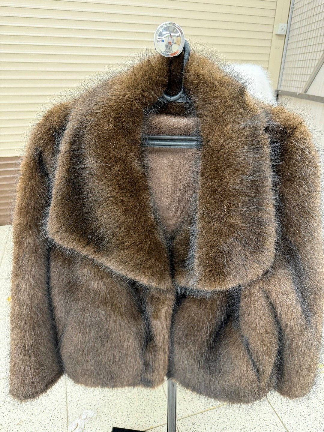 песец шуба,шуба из песца,шуба из натурального меха,белая песцовая шуба,женская шуба