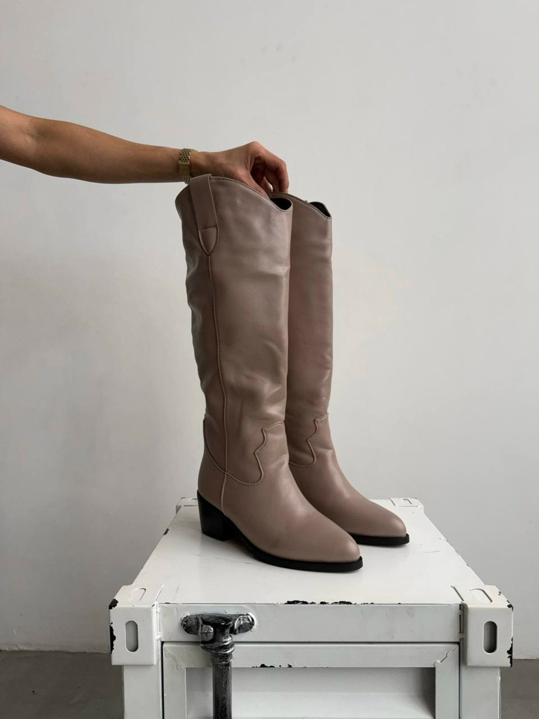 сапоги бежевые,высокие сапоги,сапожки,стильные сапоги,модные сапоги