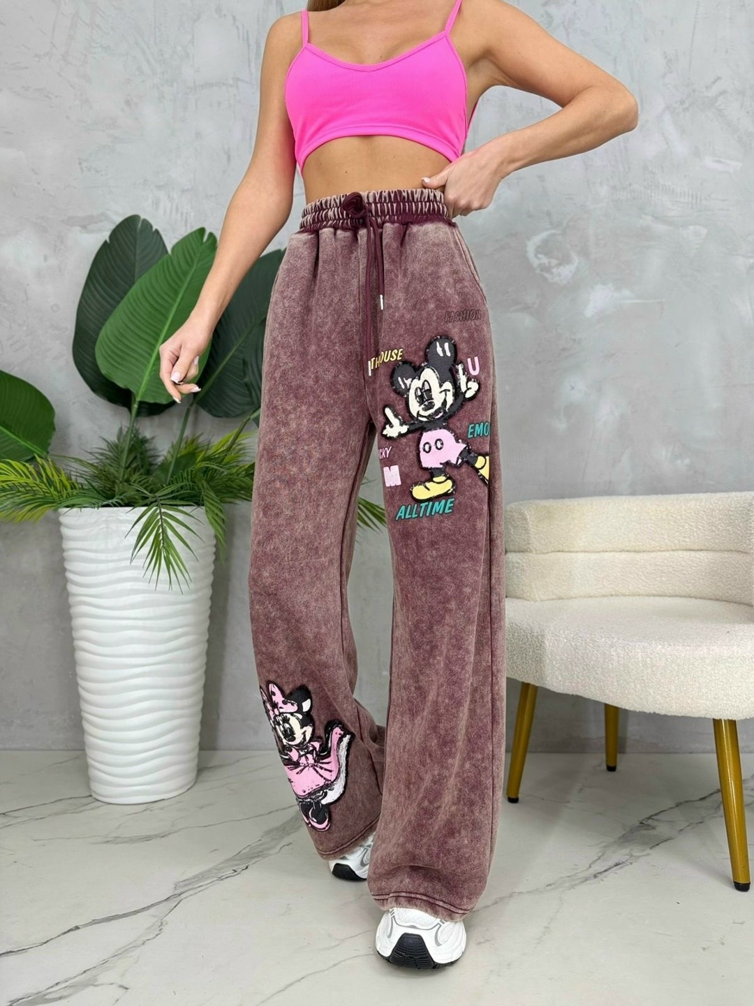 спортивные штаны,спортивные брюки,штаны спортивные женские,женские брюки спортивные,штаны широкие