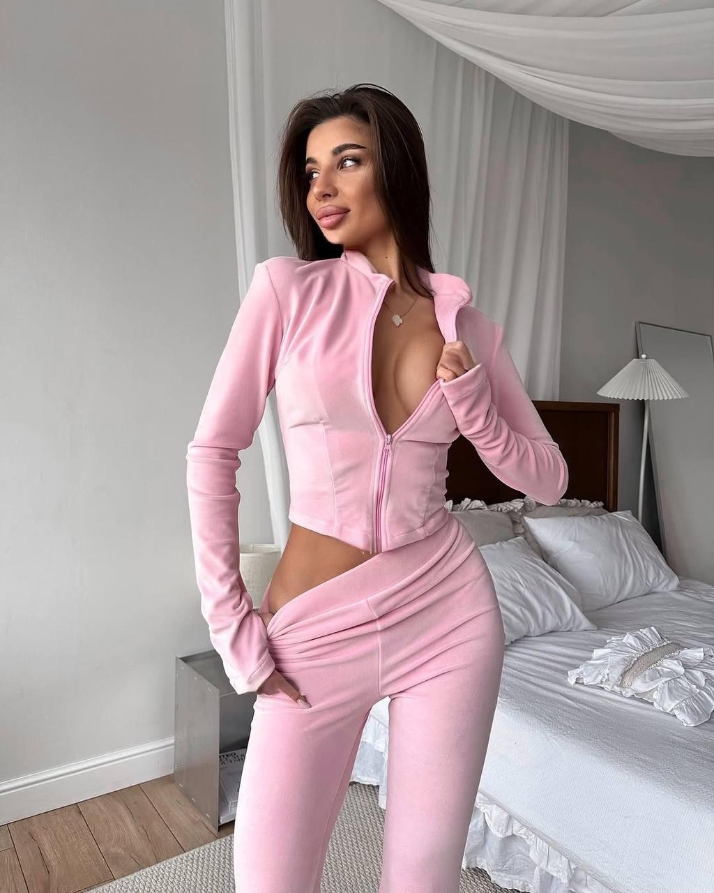 велюровые костюмы,велюровый спортивная костюм,костюмы спортивные женские,костюмы женские,велюровые костюмы женские