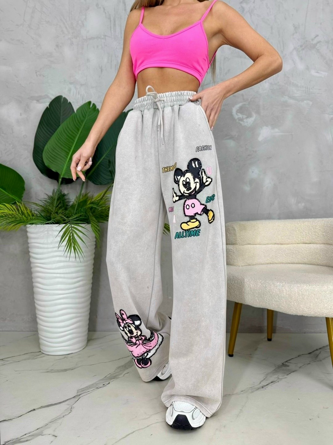 спортивные штаны,спортивные брюки,штаны спортивные женские,женские брюки спортивные,штаны широкие