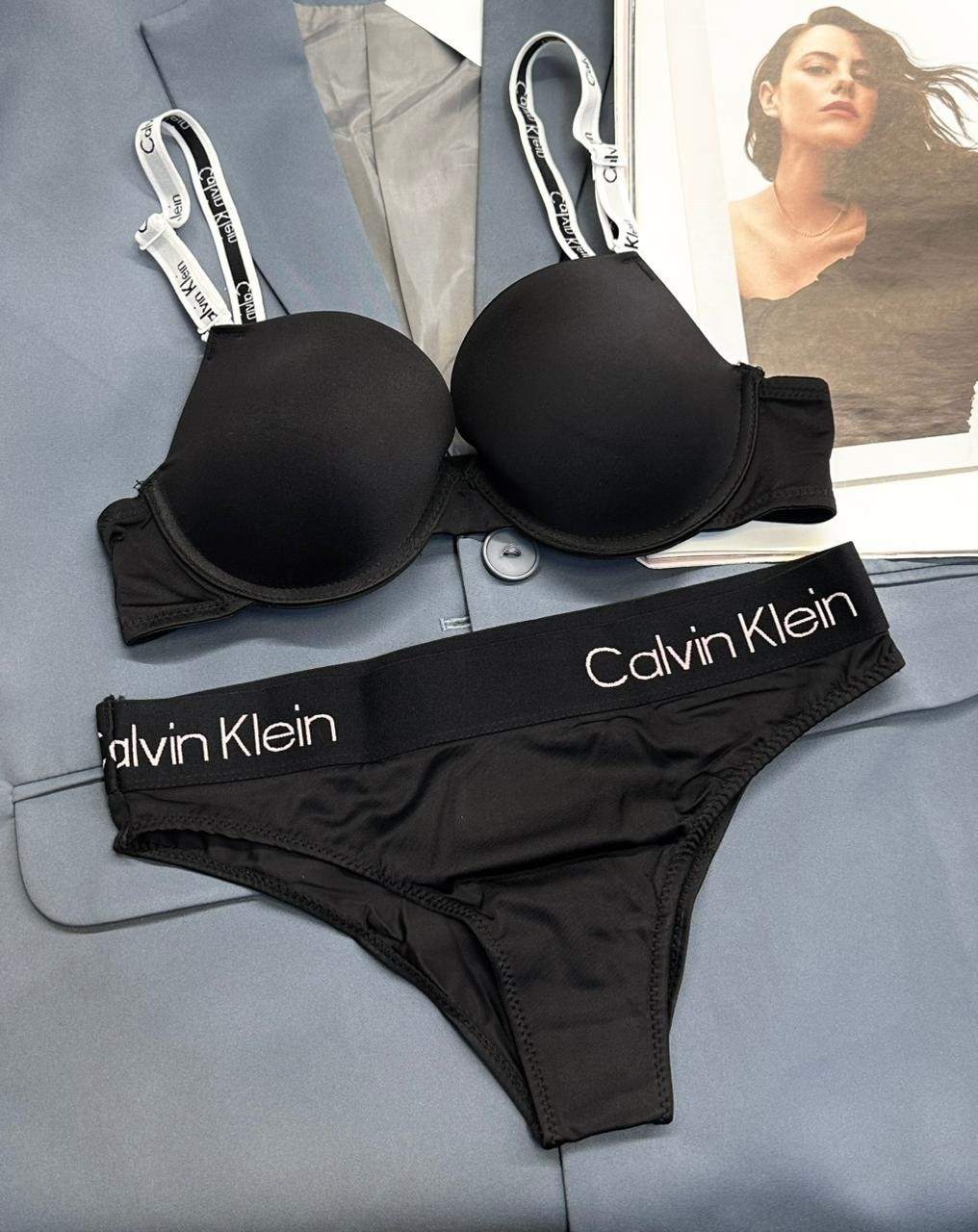 комплект женского нижнего белья,комплект нижнего белья,комплект женского белья,комплект нижнего белье красный,нижнее белье женский