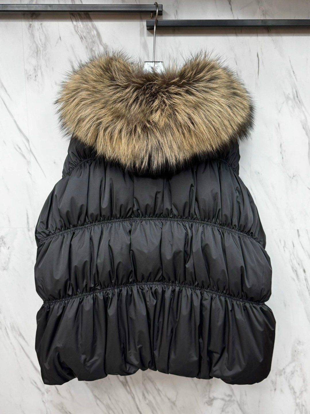 пуховики с мехом,пуховик,зимние куртки,короткий пуховик,куртка пуховик