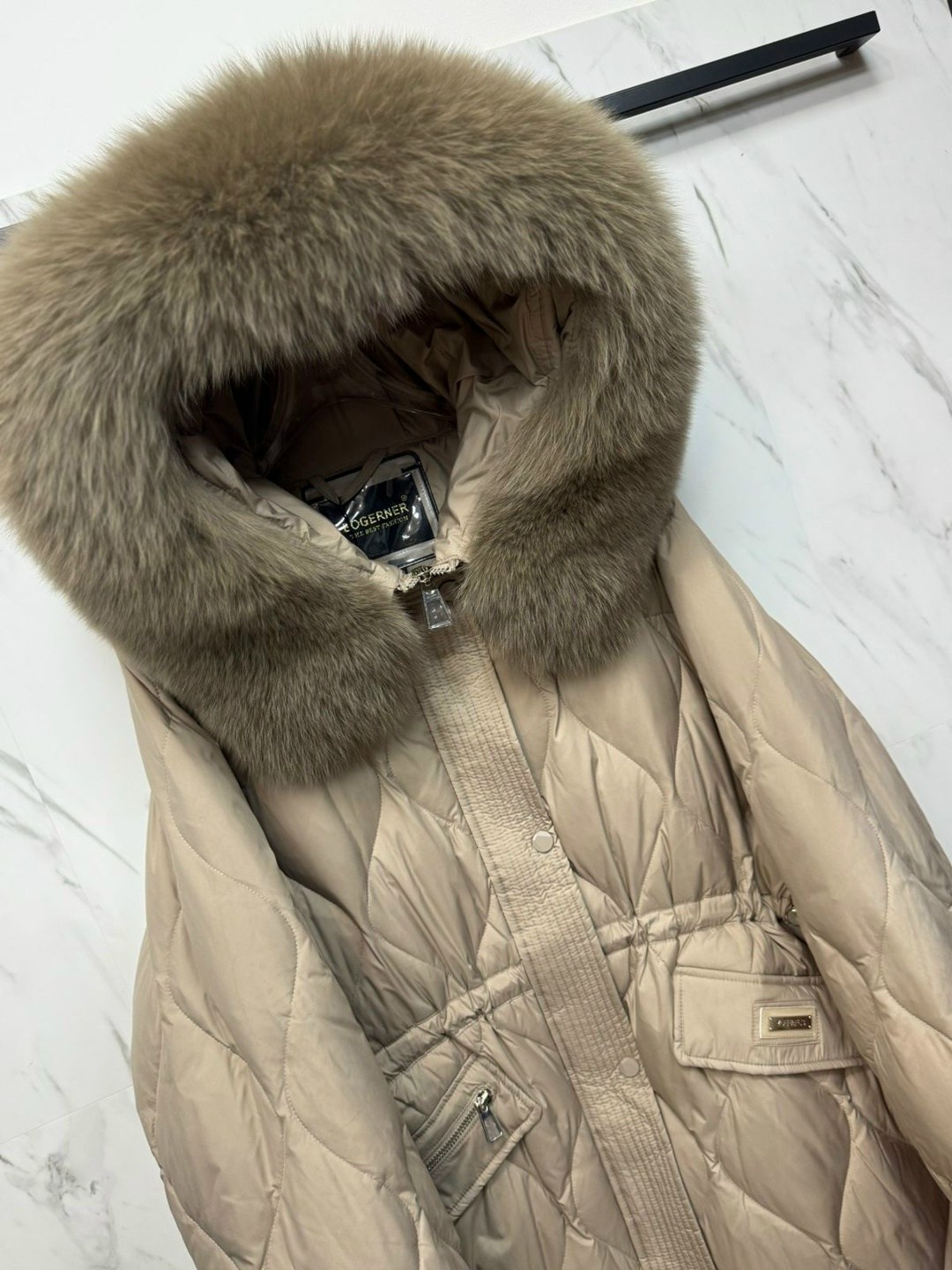 пуховики с мехом,зимние куртки,пуховики с натуральным мехом,пуховик удлиненный,пуховик женский зимний