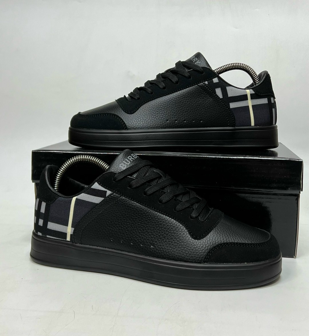 кроссовки burberry,кеды burberry,,кроссовки burberry мужские с надписью на подошве сбоку,кроссовка мужской