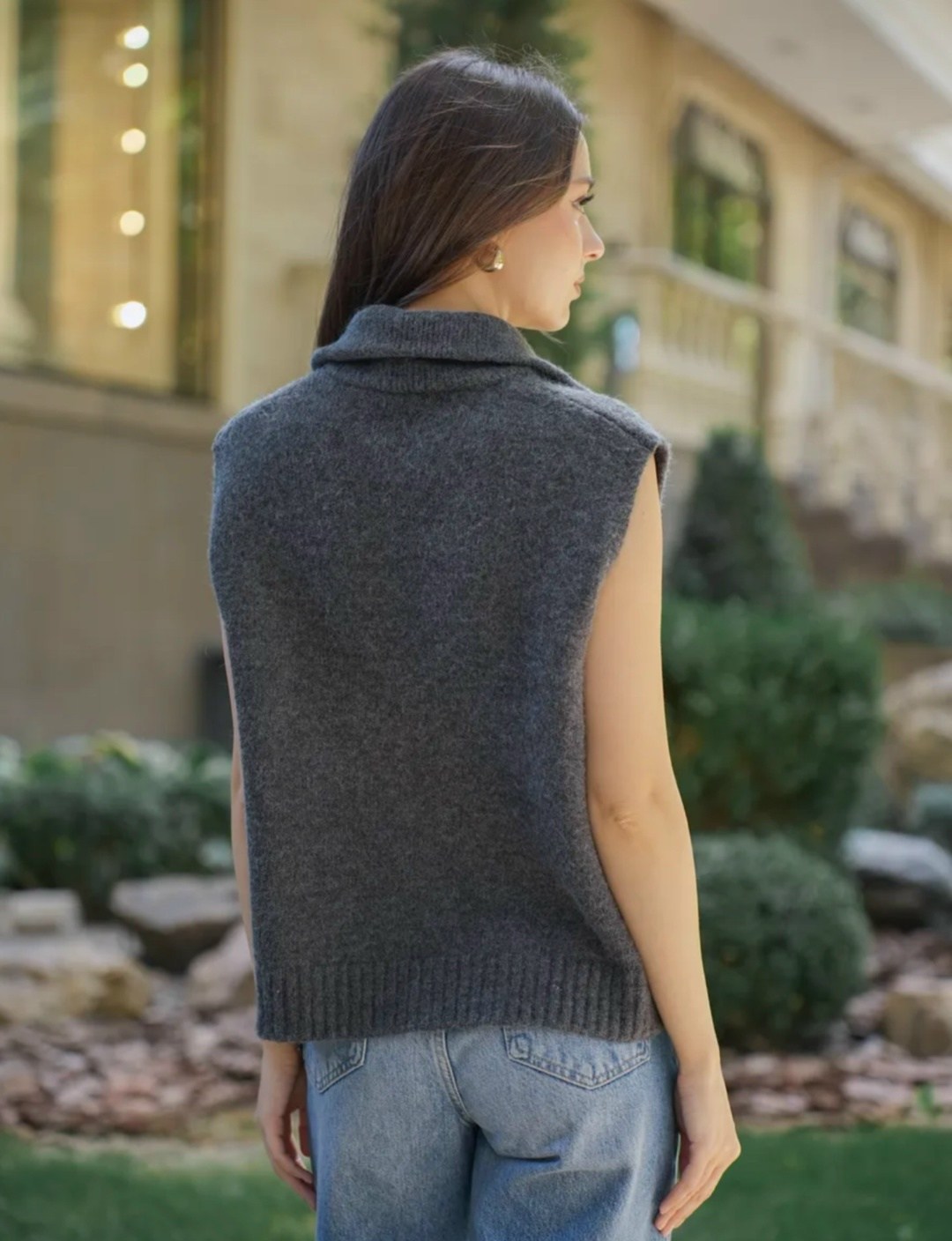 жилетка женская,женский вязаный жилет,жилет женский,жилет вязаный,трикотажный жилет