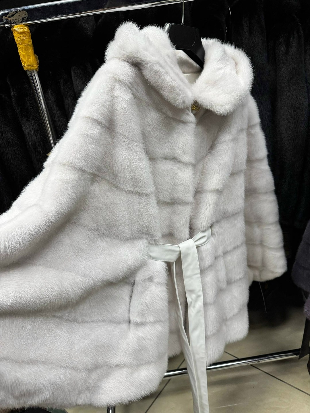 шуба норковая с капюшоном,шуба норковая,шуба норковая с капюшоном длинная светлая,шуба норка,шуба с капюшоном