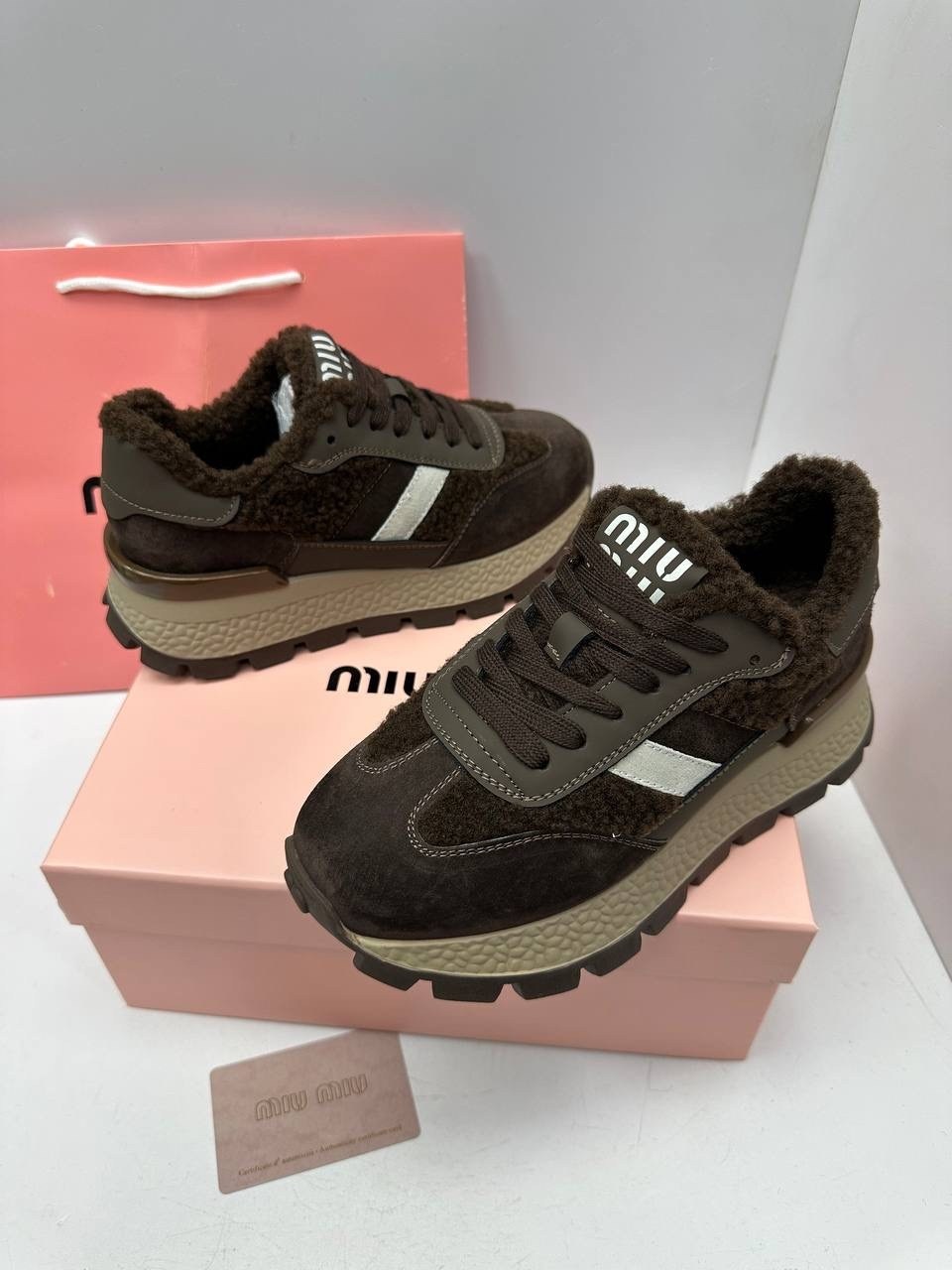 ,кроссовки женскиe,кроссовки для женщин,повседневные кроссовки, женская