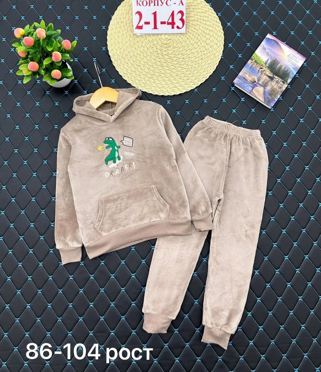 костюм велюр,костюмы спортивные для девочки,детский костюм,костюм велюровый,костюмчик